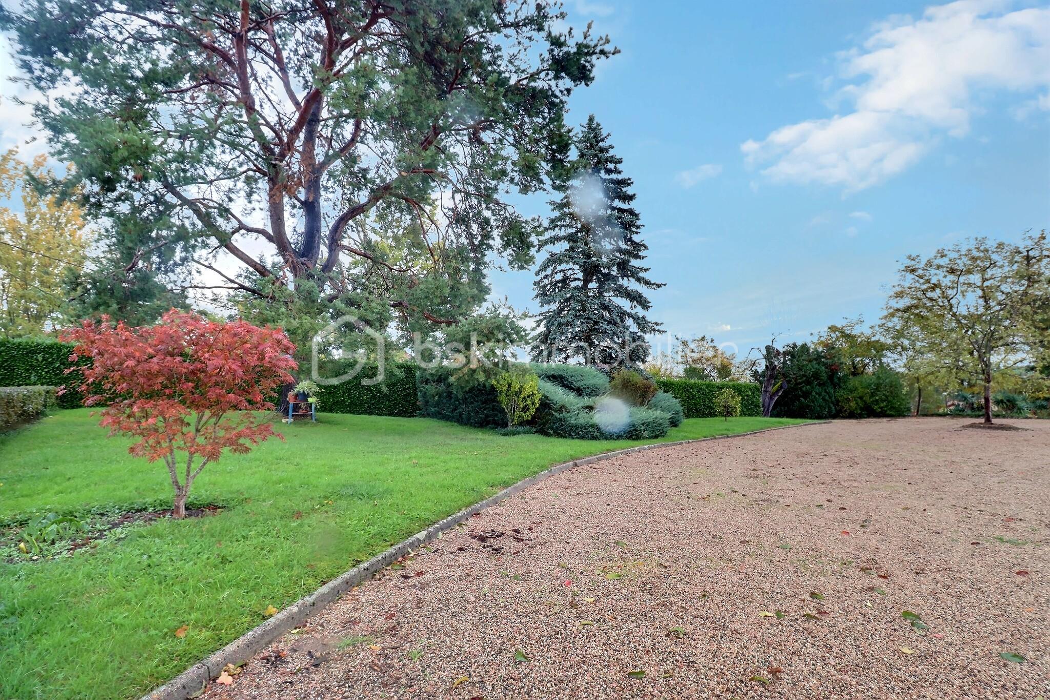 Maison traditionnelle de 187,05 m² - exposio_133198689.jpg