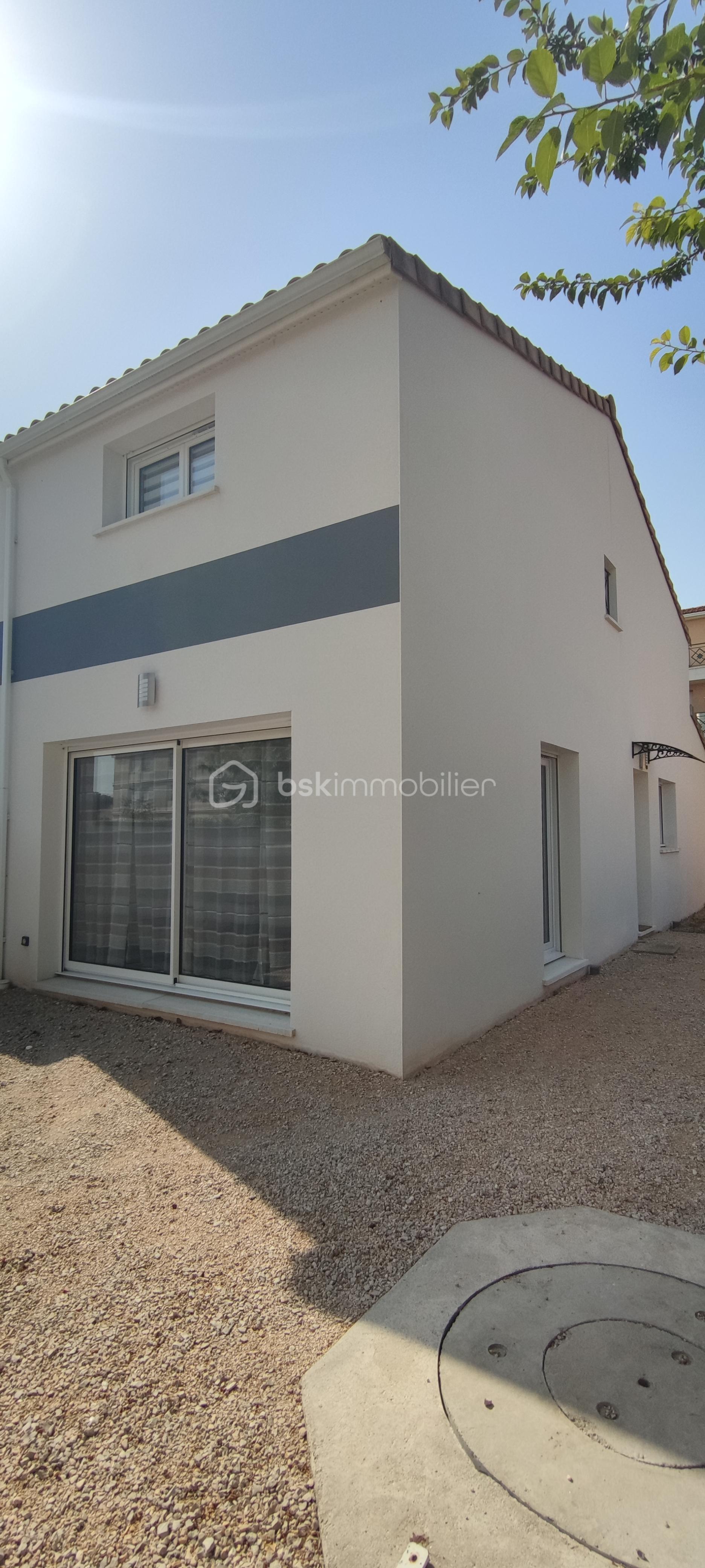 Maison de 95 m² - 1755198357172.jpg