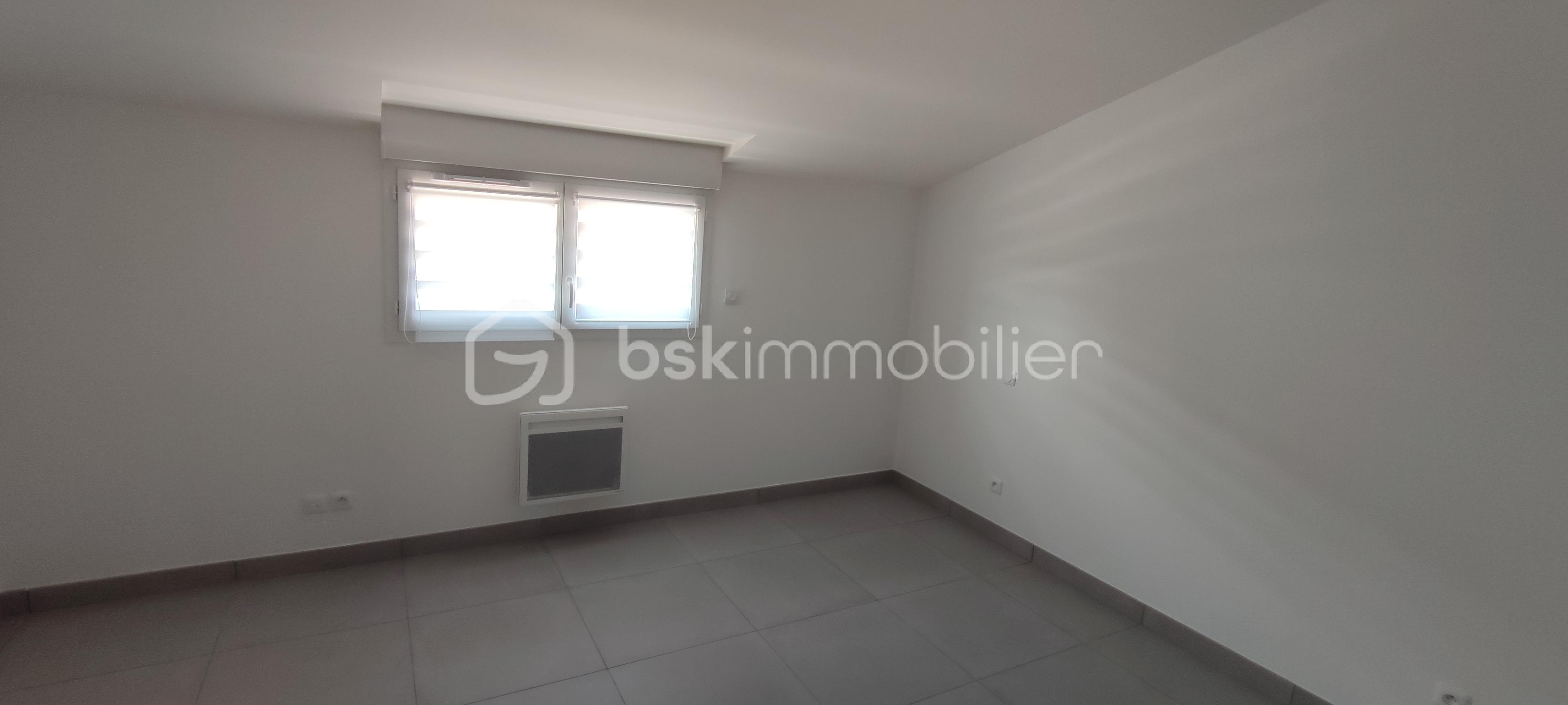 Maison de 95 m² - 1755198476106.jpg