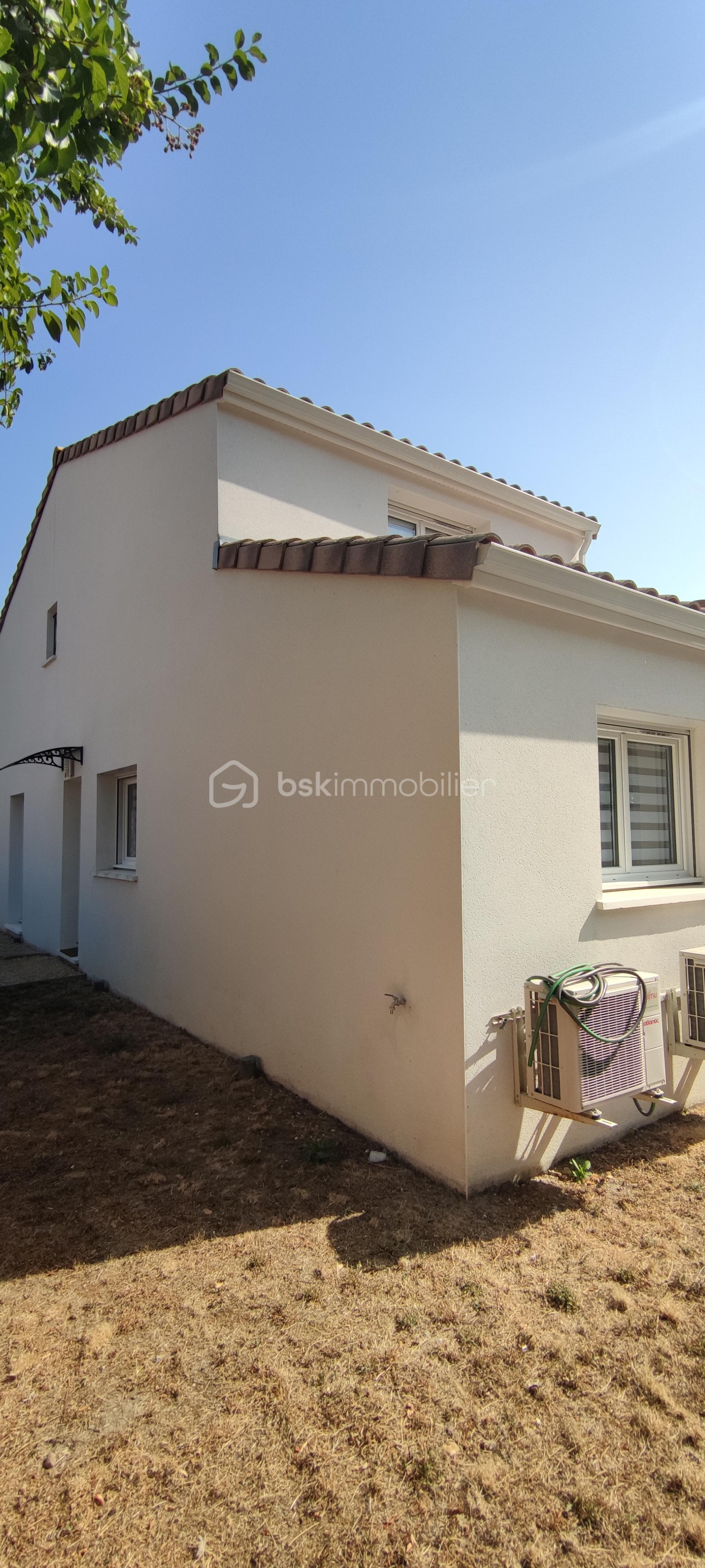 Maison de 95 m² - 1755198357187.jpg