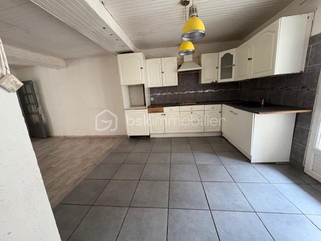 Maison de village de 113 m² - cuisine ruiz rue michelet millas.jpg