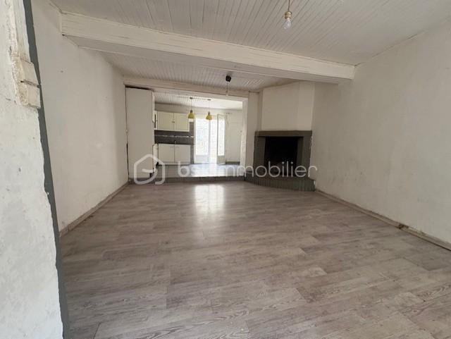 Maison de village de 113 m² - piece à vivre cheminee ruiz rue michelet millas.jpg