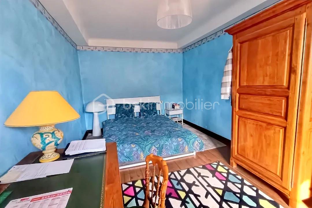 Maison de 180 m² - hoqi-eb508e7efd3a4c1991d381af054fdf34.jpg