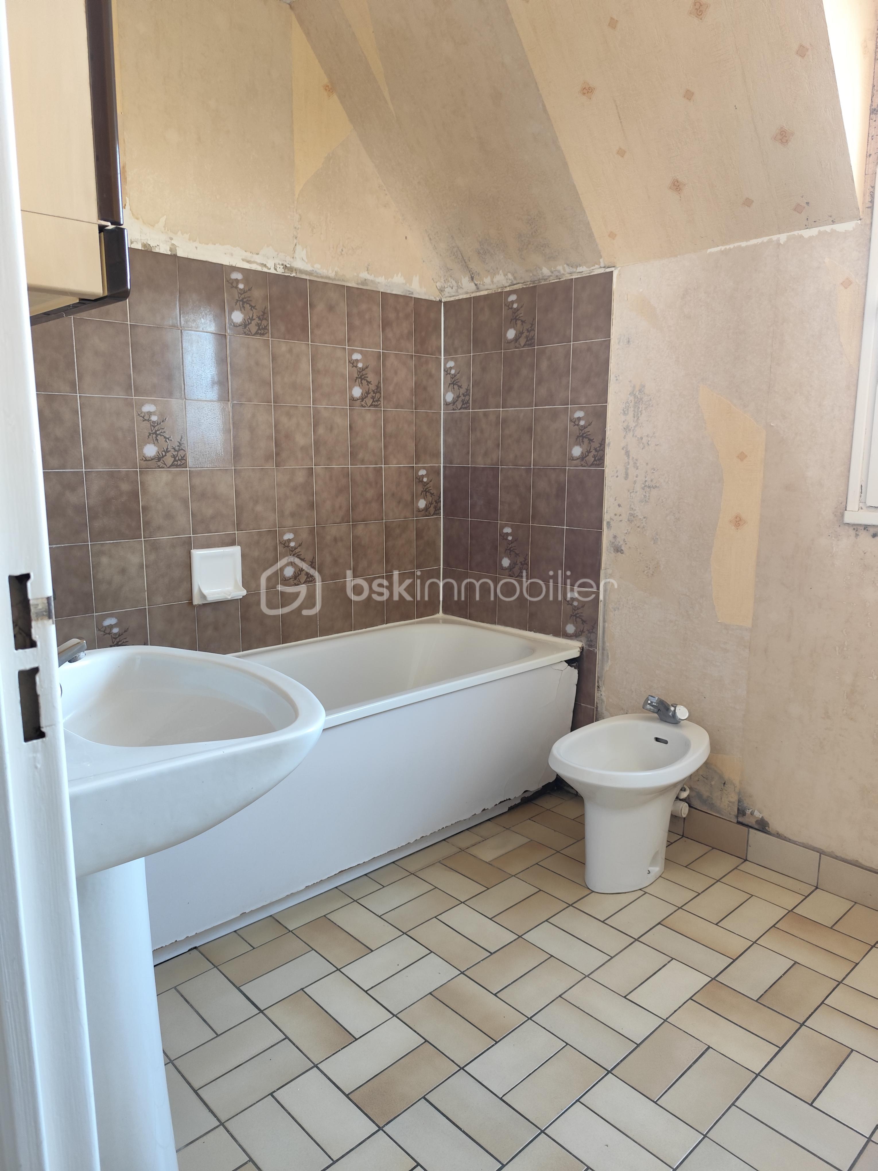 Maison de 115 m² - 1750061755965.jpg