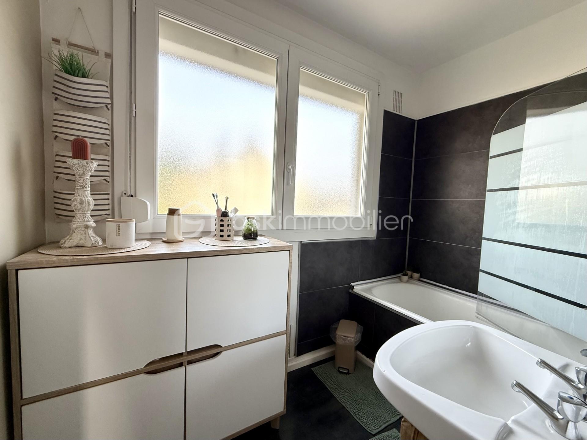 SALLE DE BAIN REMY.jpg