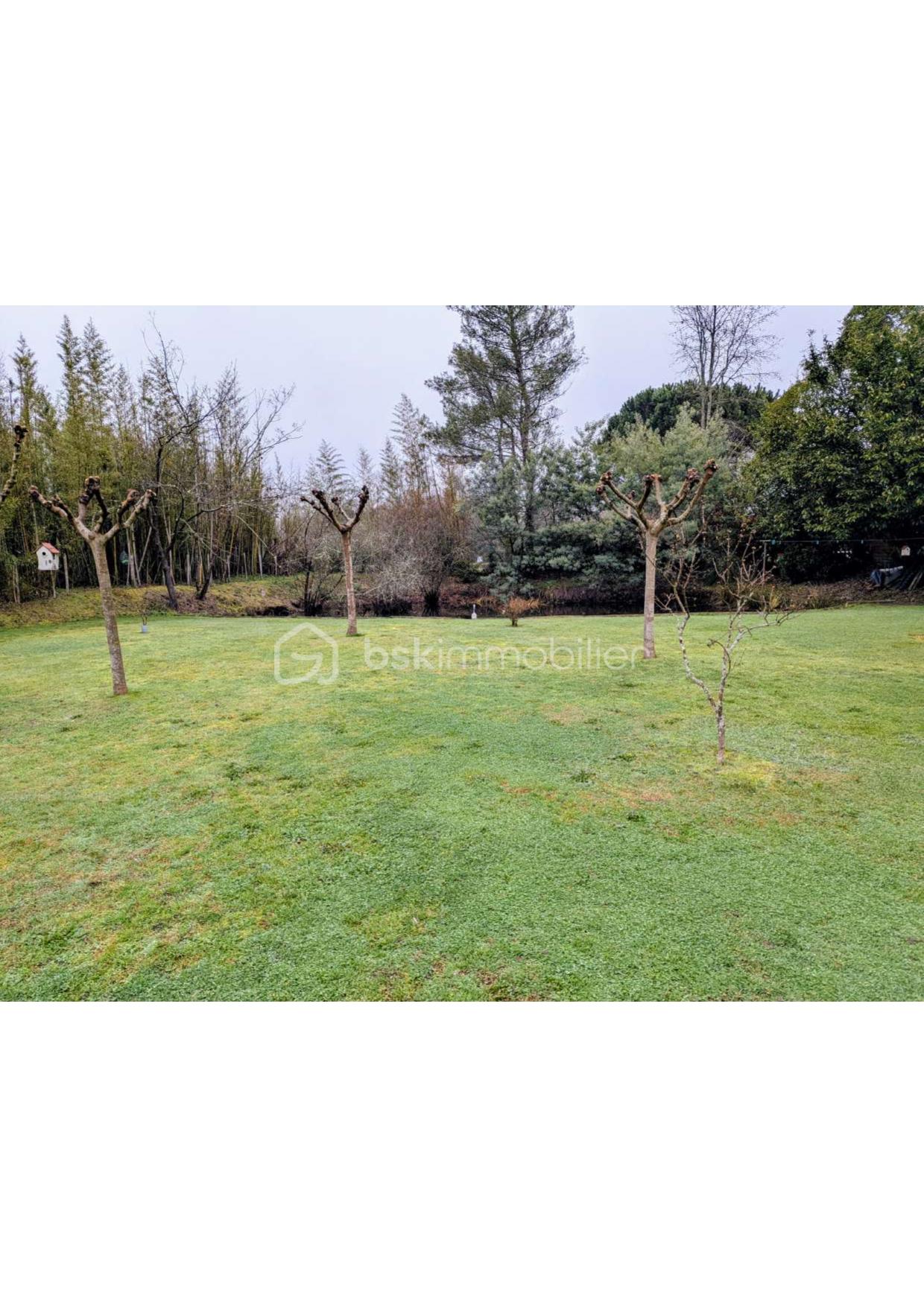 Maison contemporaine de 100 m² - 41f8f9f8-edbf-416e-be3e-4b9c5c05005d~1_page-0001.jpg