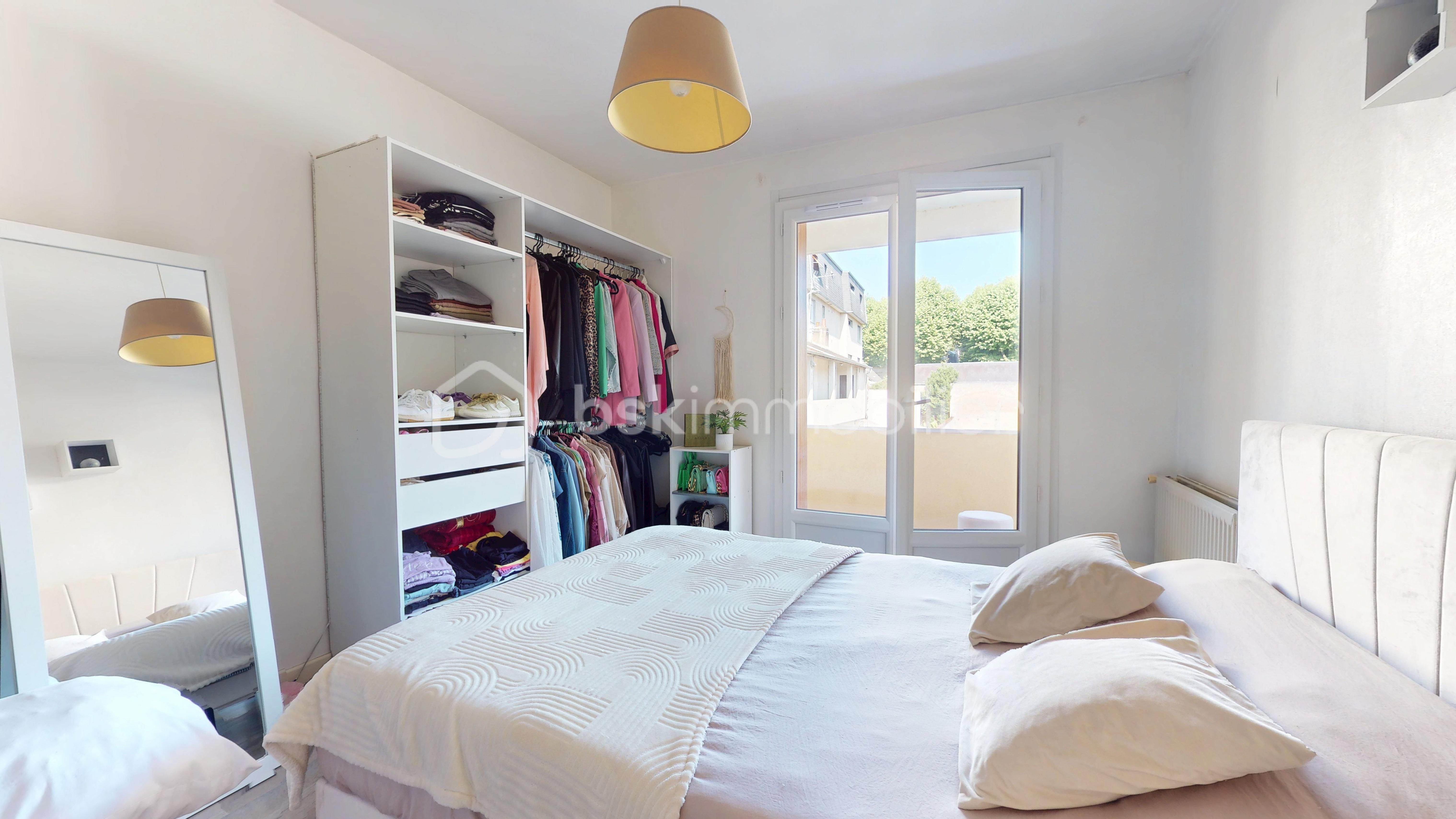 Appartement de 64 m² - 108-Rue-Edouard-Vaillant-07152025_172906.jpg