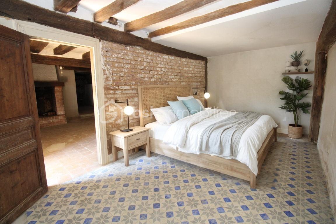 Maison de 93 m² - chambre meublée projet 1 av brique.jpg