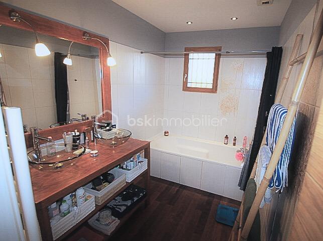 Maison de 97 m² - SDB.jpg