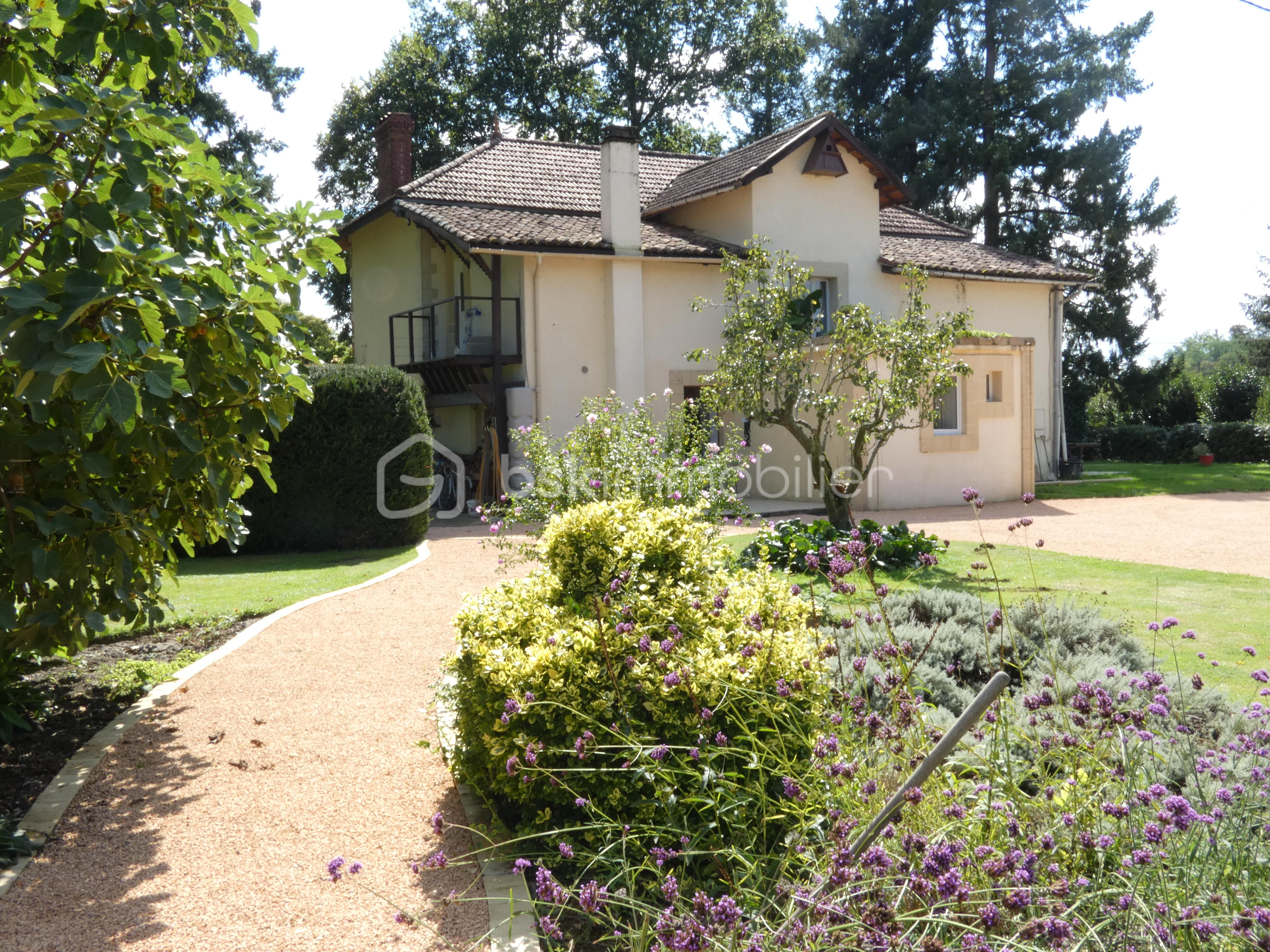 Maison ancienne de 206 m² - 1.JPG