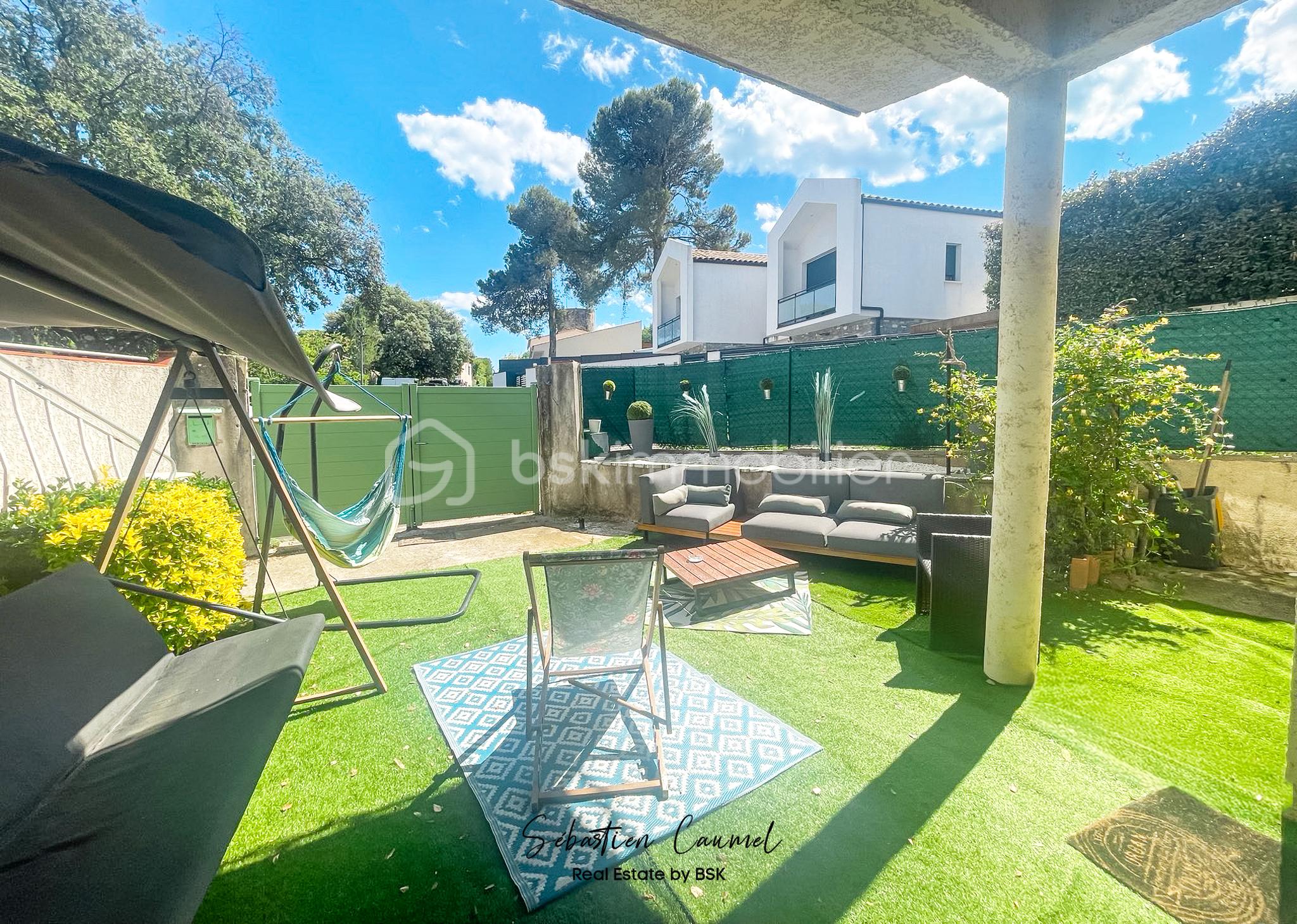 villa-saint-clement-de-riviere-34980-terrasse-jardin-sud-piscinable.jpg
