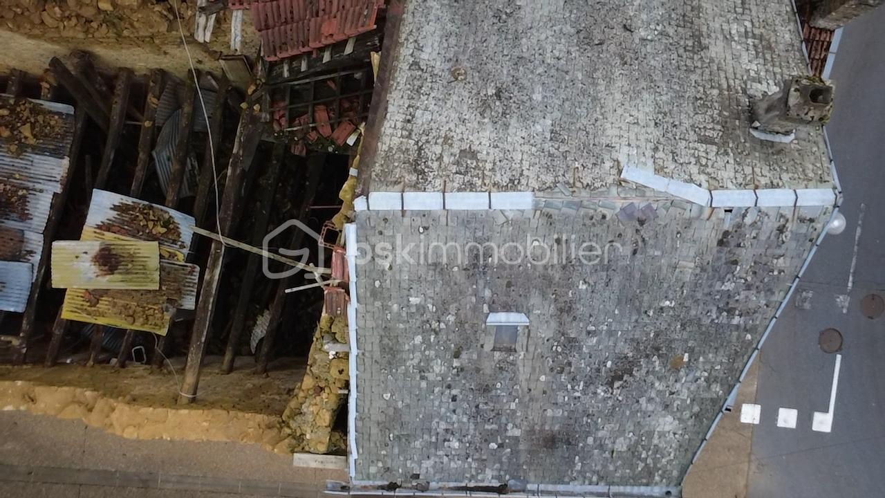 Maison de 150 m² - dji_fly_20251029_162218_0_1761751338642_photo_low_quality.jpg