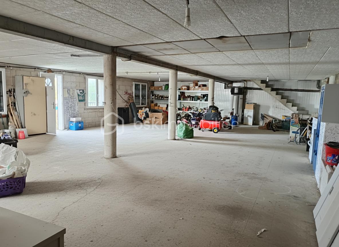 Maison d architecte de 135 m² - generated_2025-11-28T10_13_36.697585.jpg.jpeg