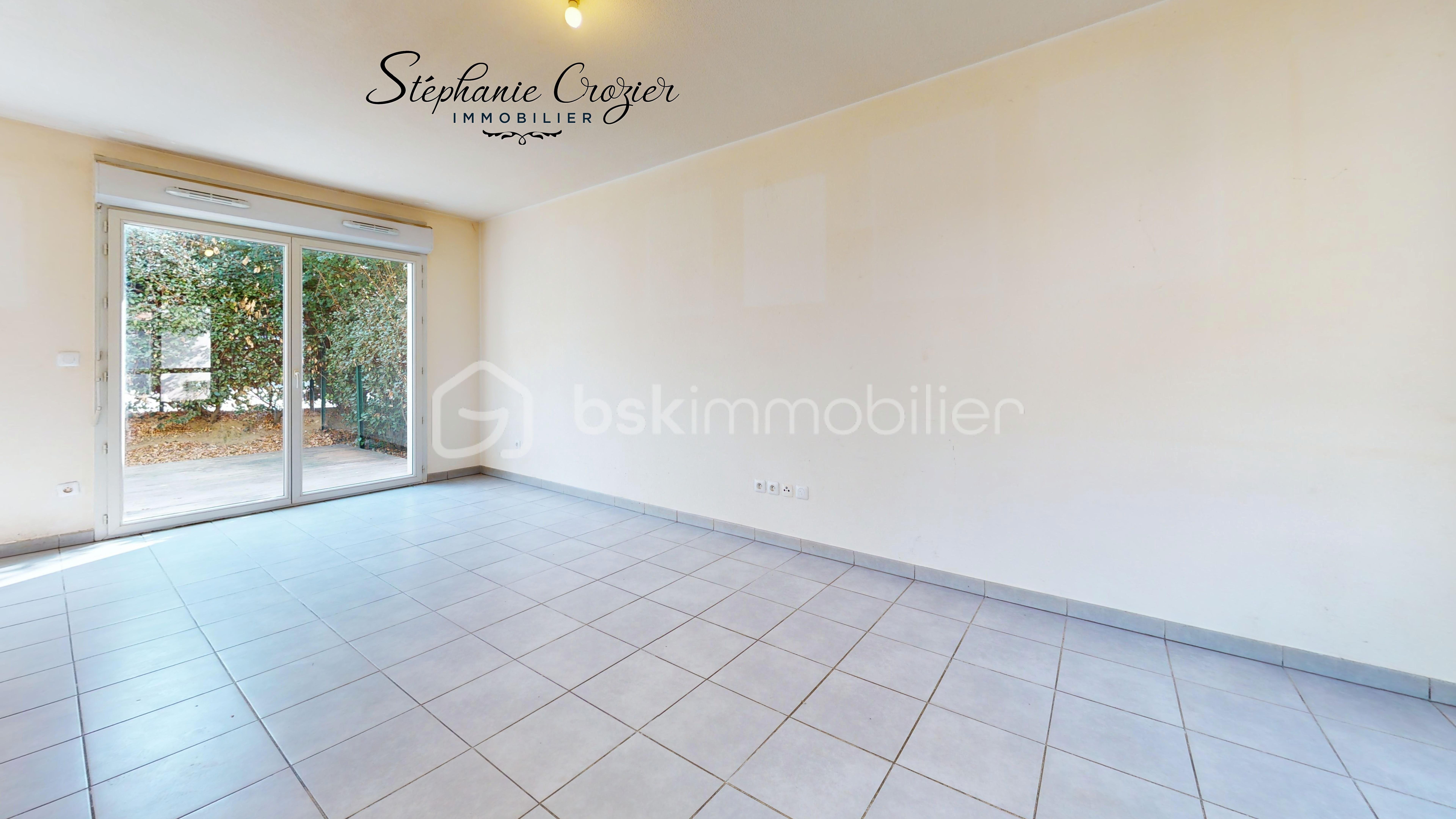 Maison de 70 m² - Maison-T3-Gratentour-Living-Room.jpg