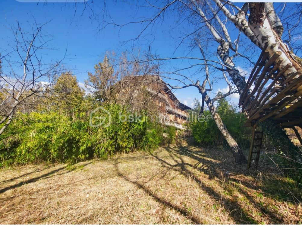 Maison de 900 m² - Screenshot_20250323_193257_ProperShot.jpg