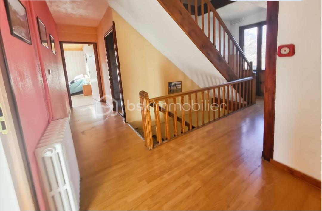 Maison de 900 m² - Screenshot_20250323_193212_ProperShot.jpg