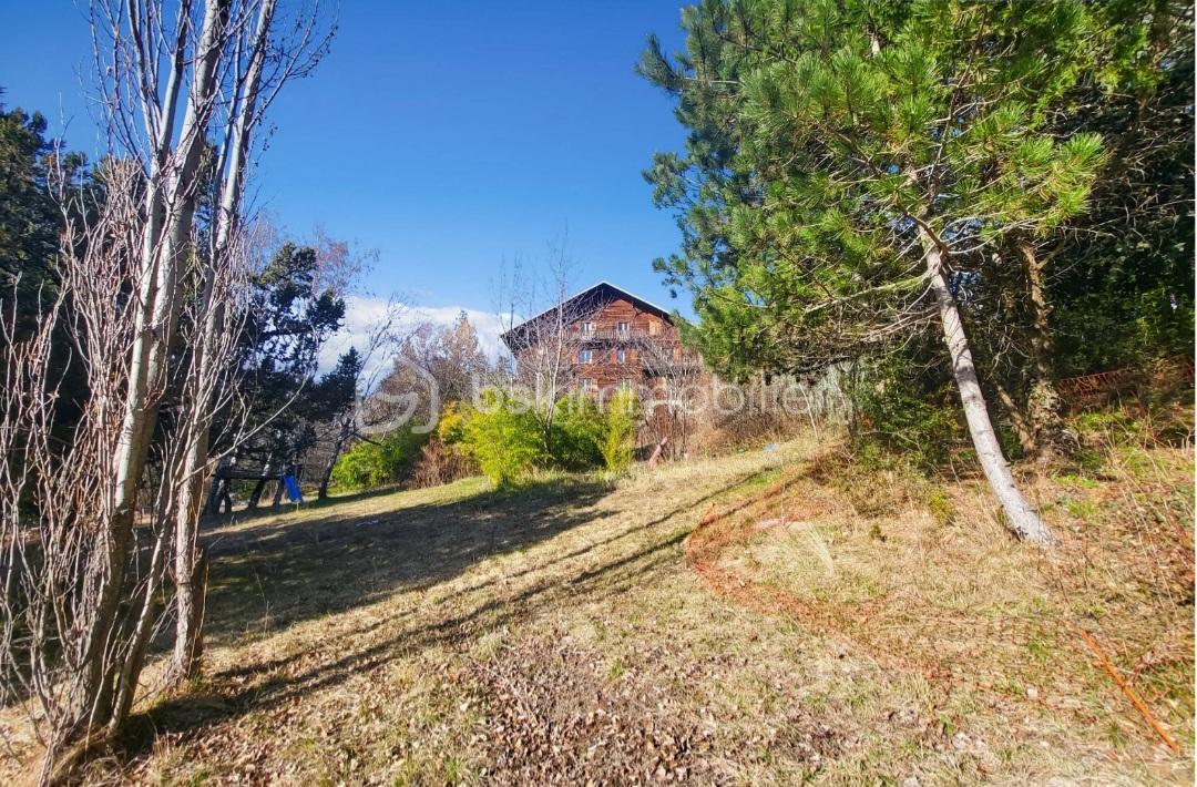 Maison de 900 m² - Screenshot_20250323_193344_ProperShot.jpg