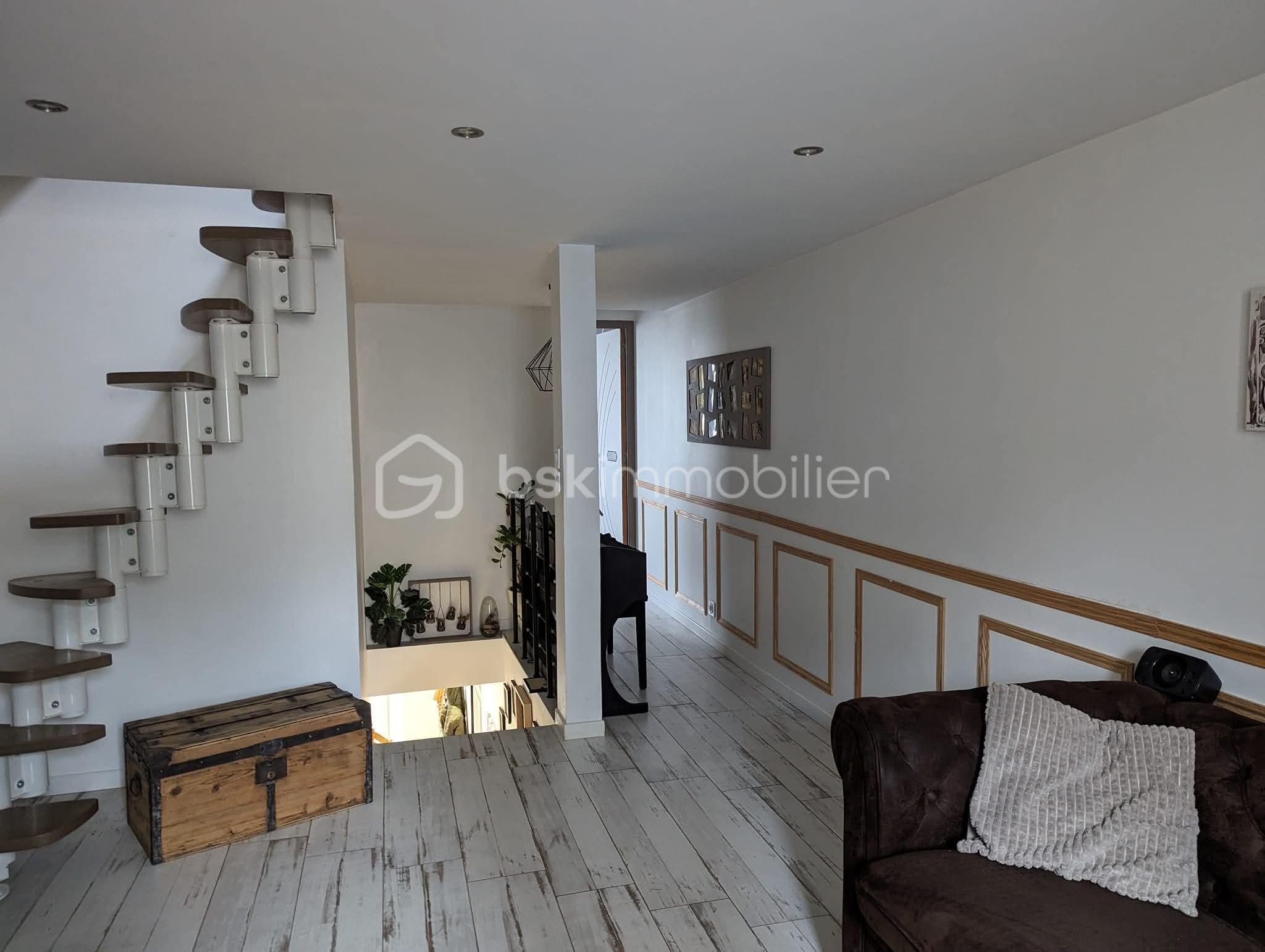 Maison de ville de 63 m² - 0a64f5e6-6d97-4563-b730-e036b1ac391f.jfif