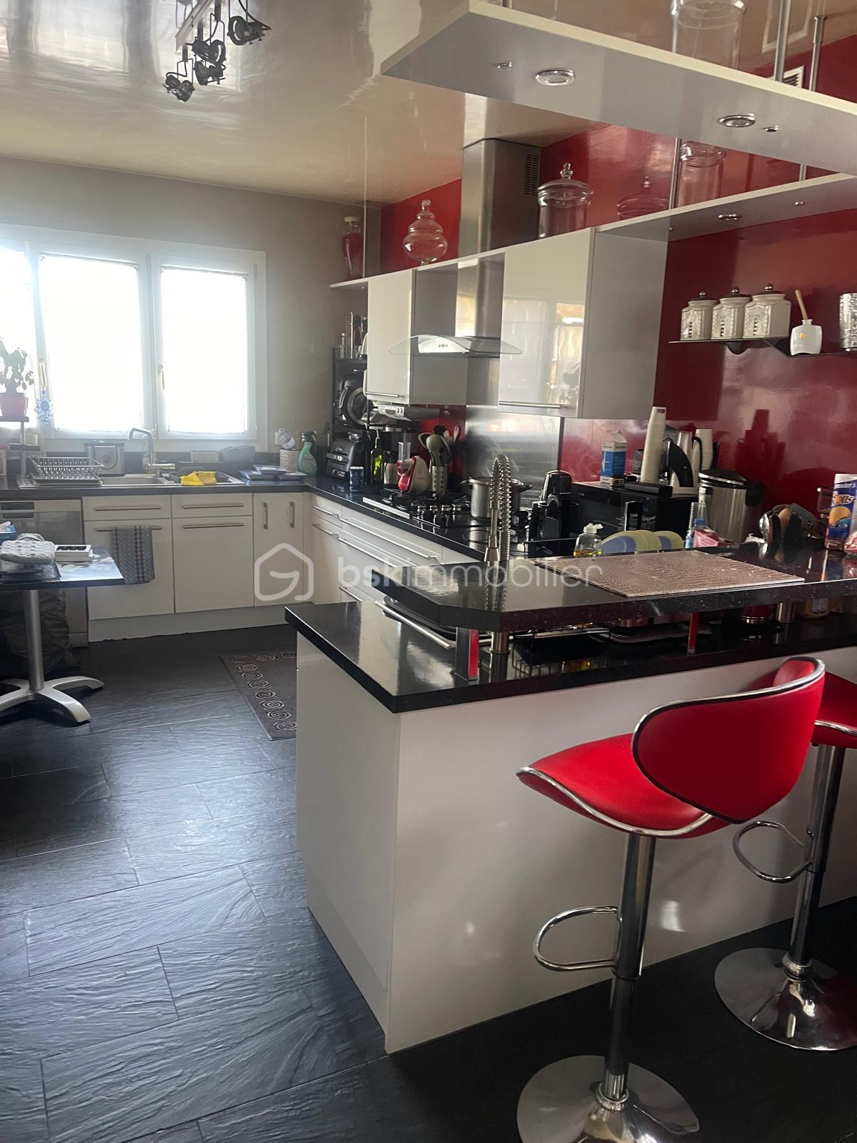 Maison de 300 m² - WhatsApp Image 2025-10-28 at 11.49.55 (3).jpeg