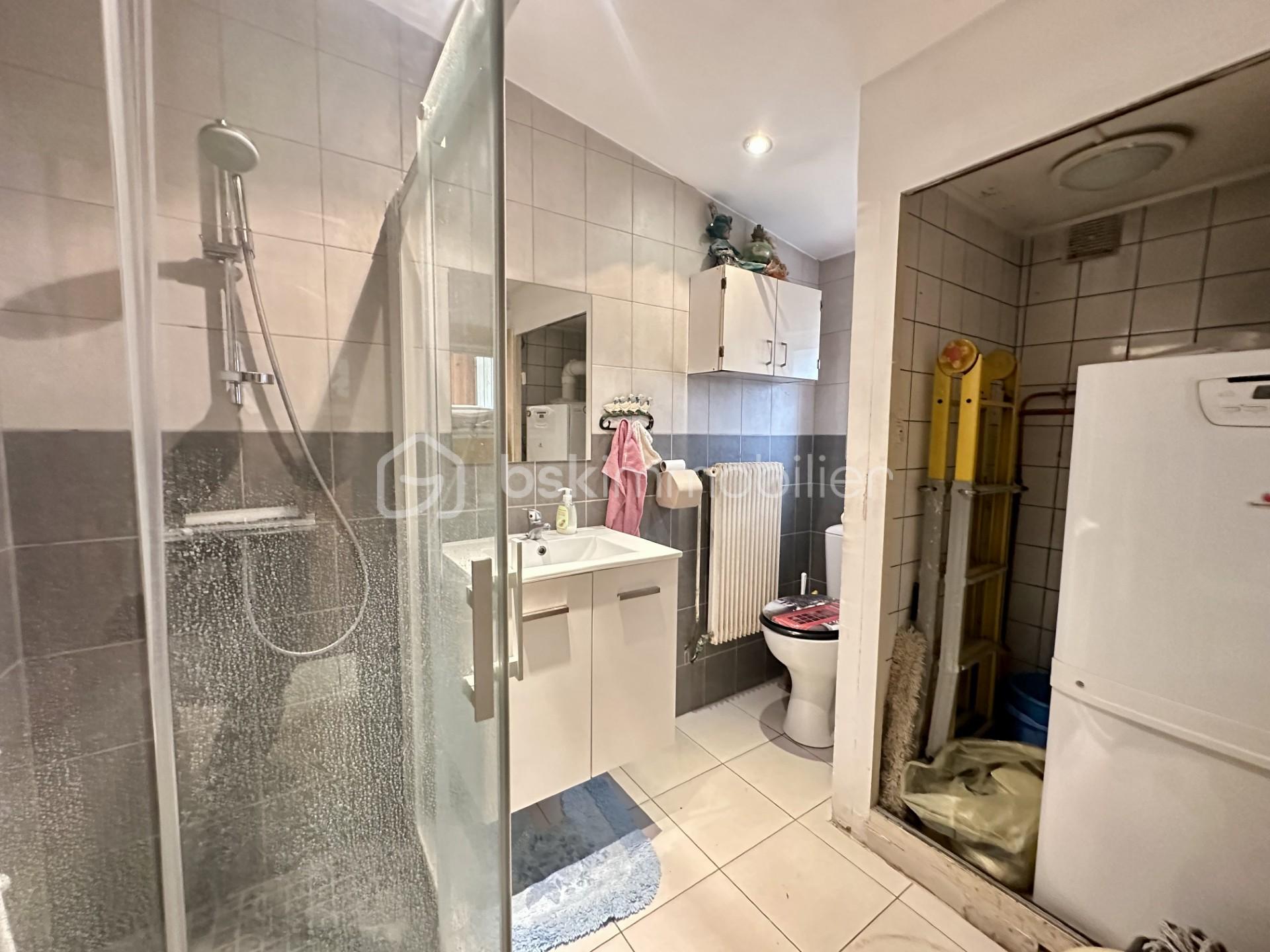 Maison de 100 m² - SALLE DE BAIN.jpg