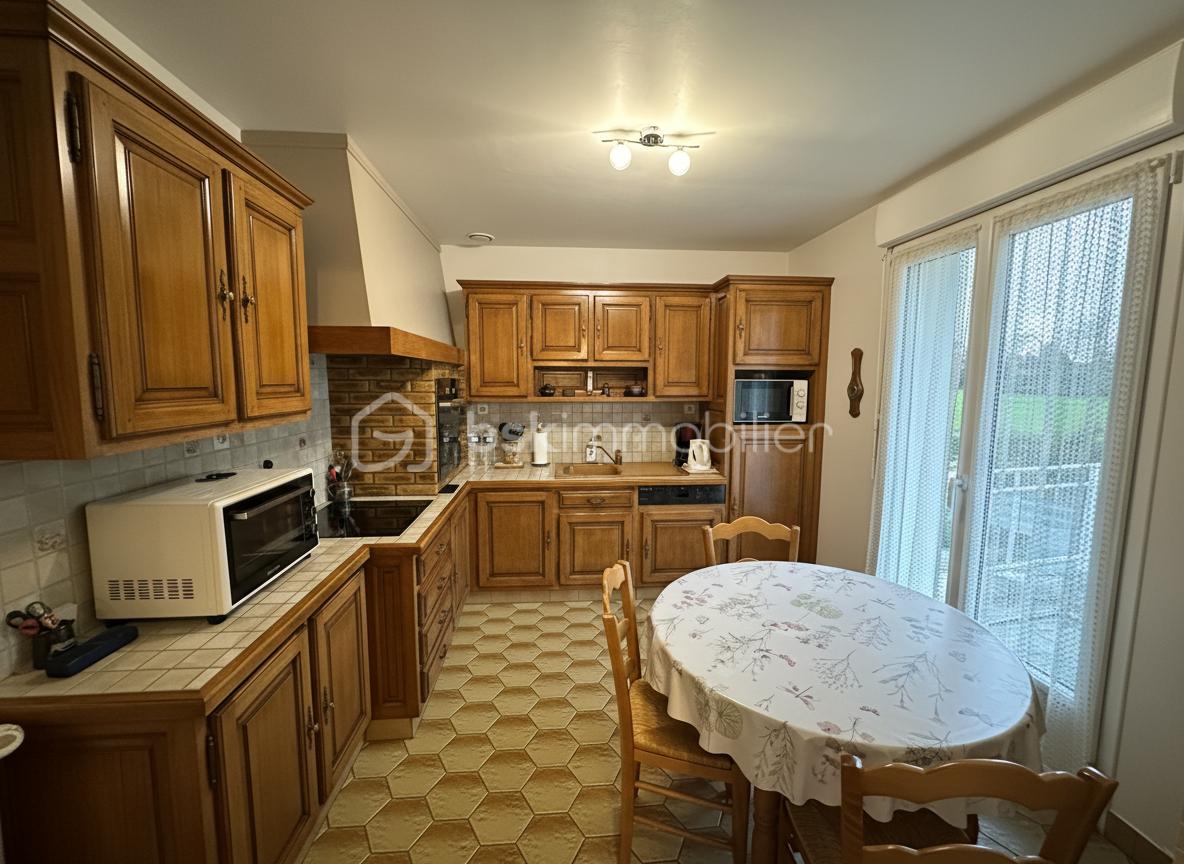 Maison de 120 m² - generated_2025-11-18T15_42_33.954.jpg