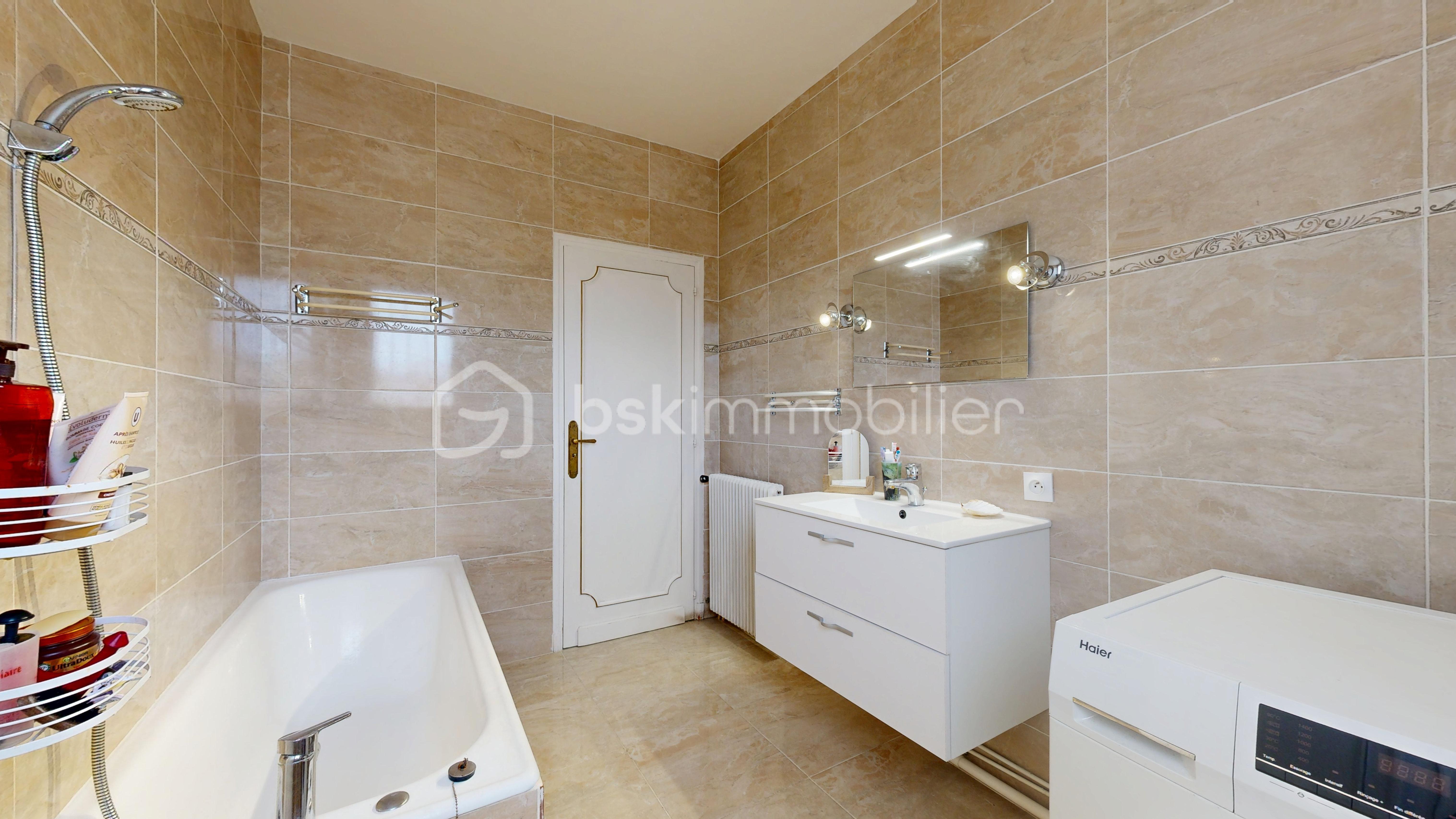 Maison de 161 m² - Quatre-Bis-Place-Du-Docteur-Albert-Schweitzer-11092025_134733.jpg