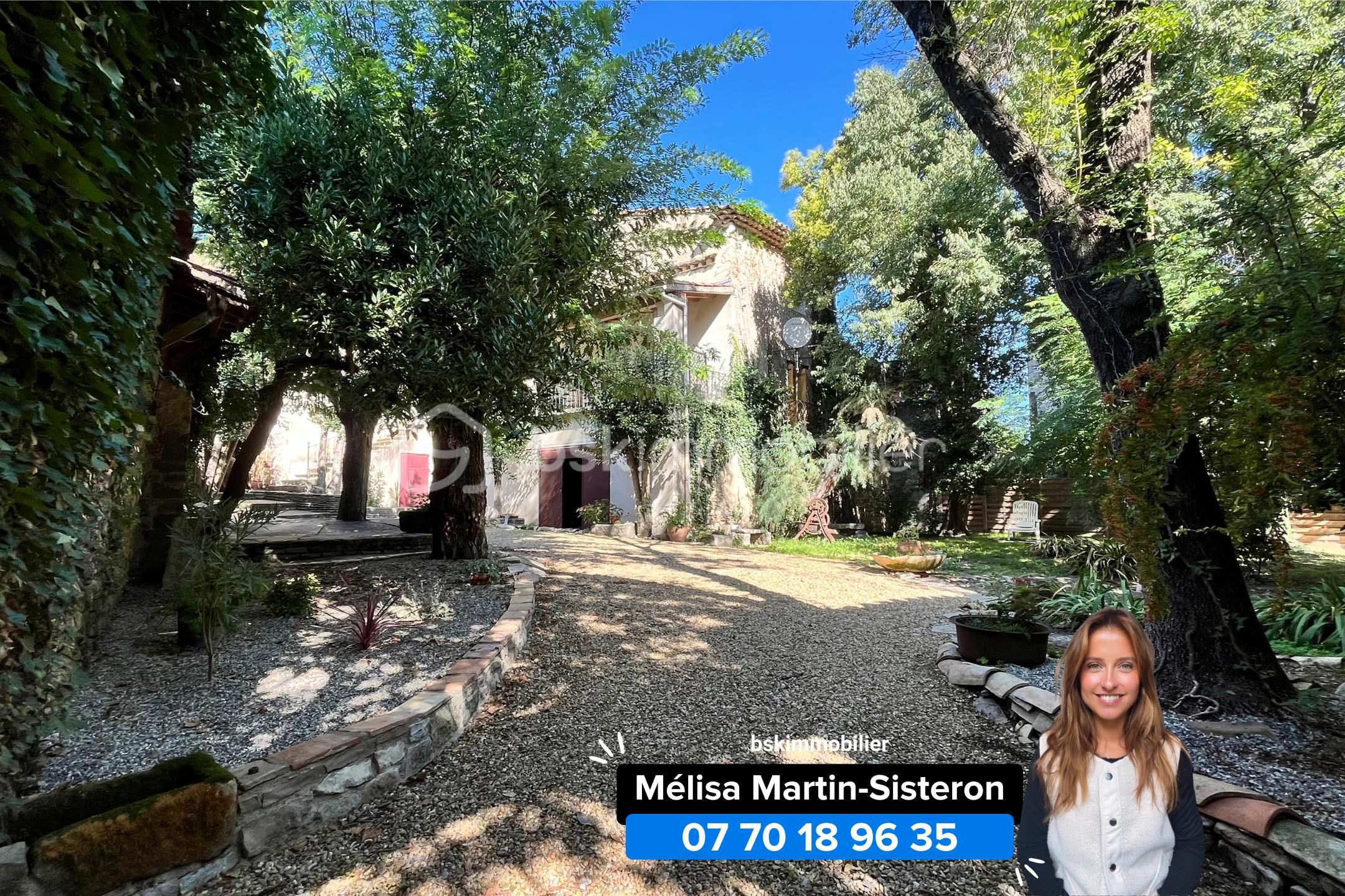 Maison en pierre de 256 m² - Mélisa.png