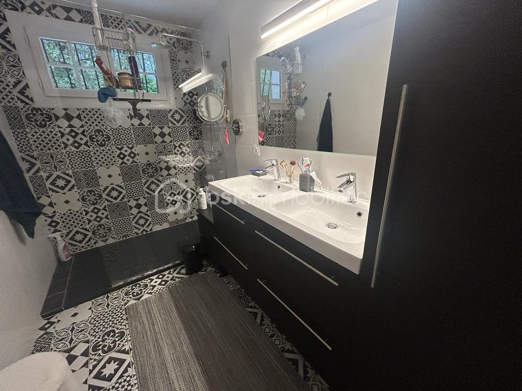 Maison de 187,20 m² - FF52F041-28E6-4105-9D0D-54E85F36A554_1_105_c.jpeg