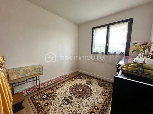 remove-all-objects-furniture-rugs-and-clutter-from.jpeg