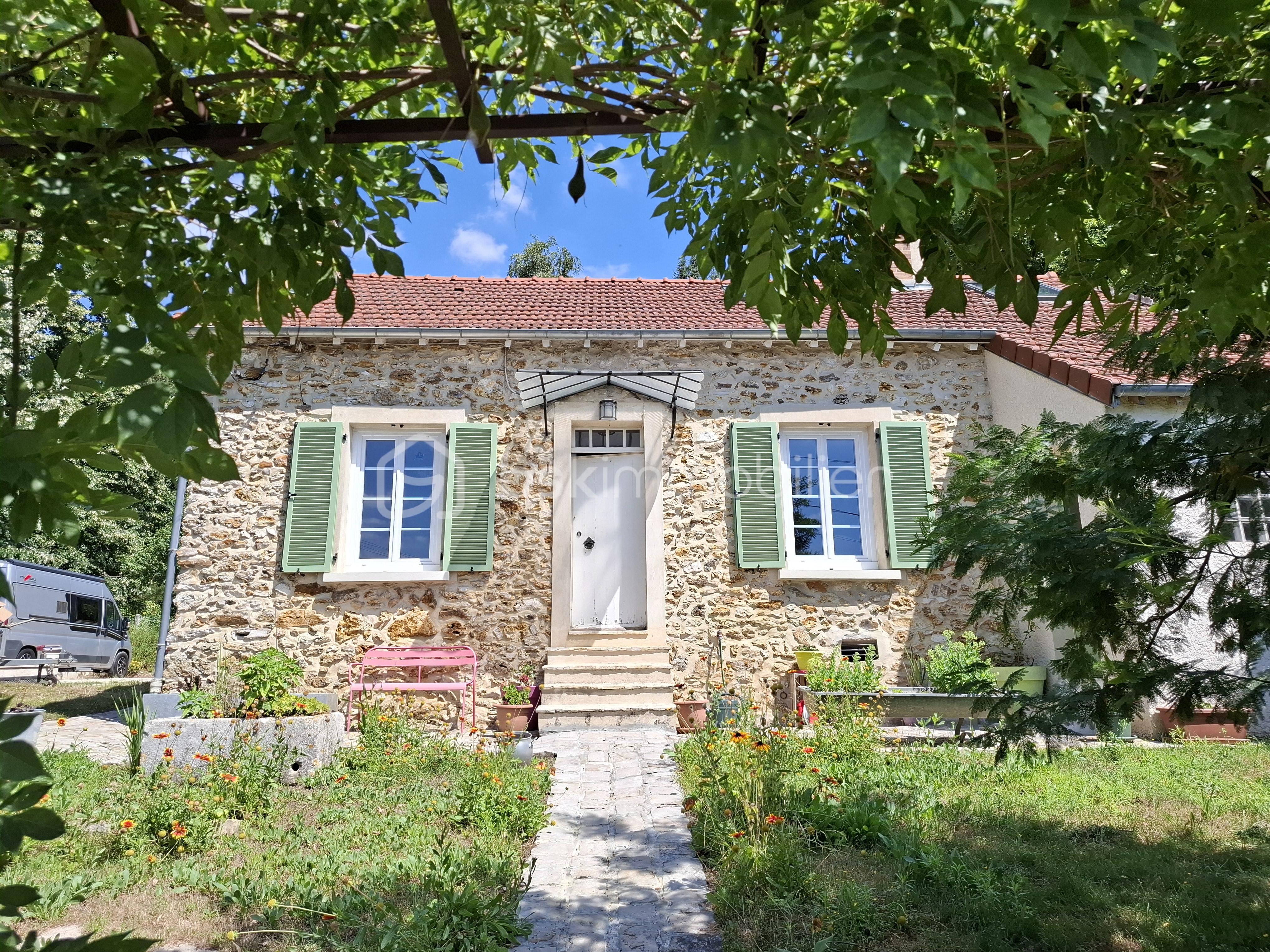 Maison ancienne de 130 m² - Ext(1).jpg