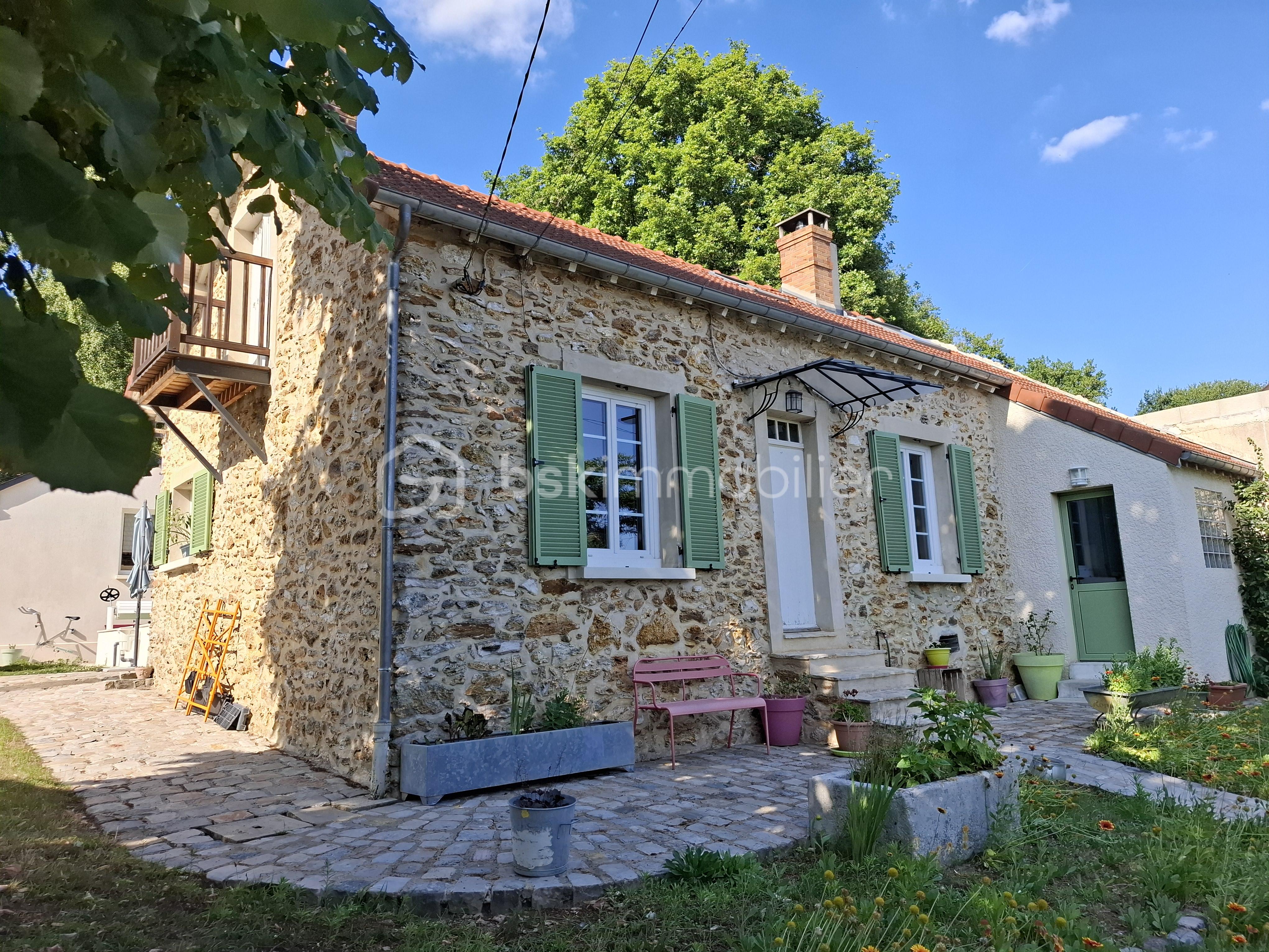 Maison ancienne de 130 m² - Ext(2).jpg