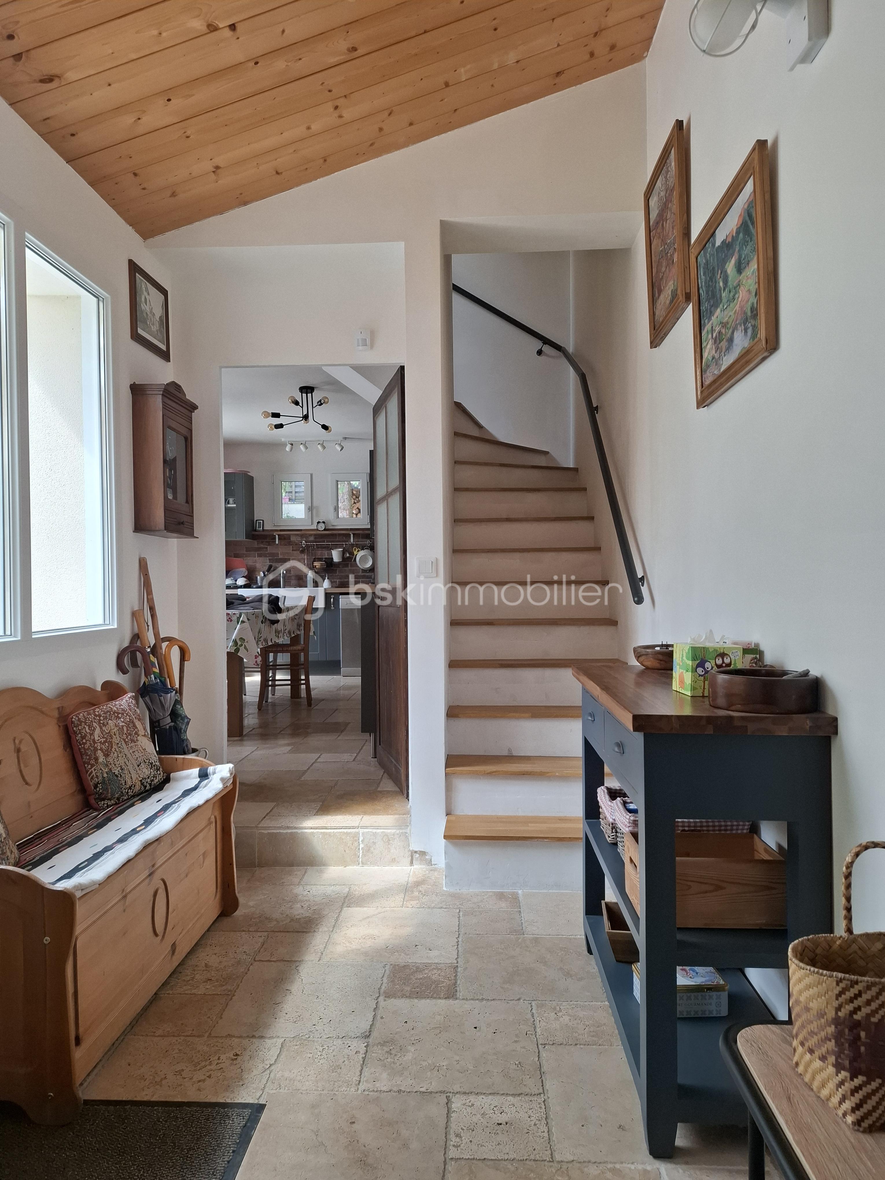 Maison ancienne de 130 m² - Int0-Vestibule.jpg
