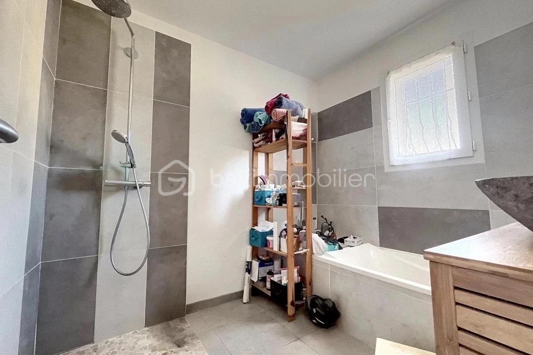 Maison contemporaine de 89 m² - 68735E12-56A6-05EC-81ED-93D0B9650FA1.jpg