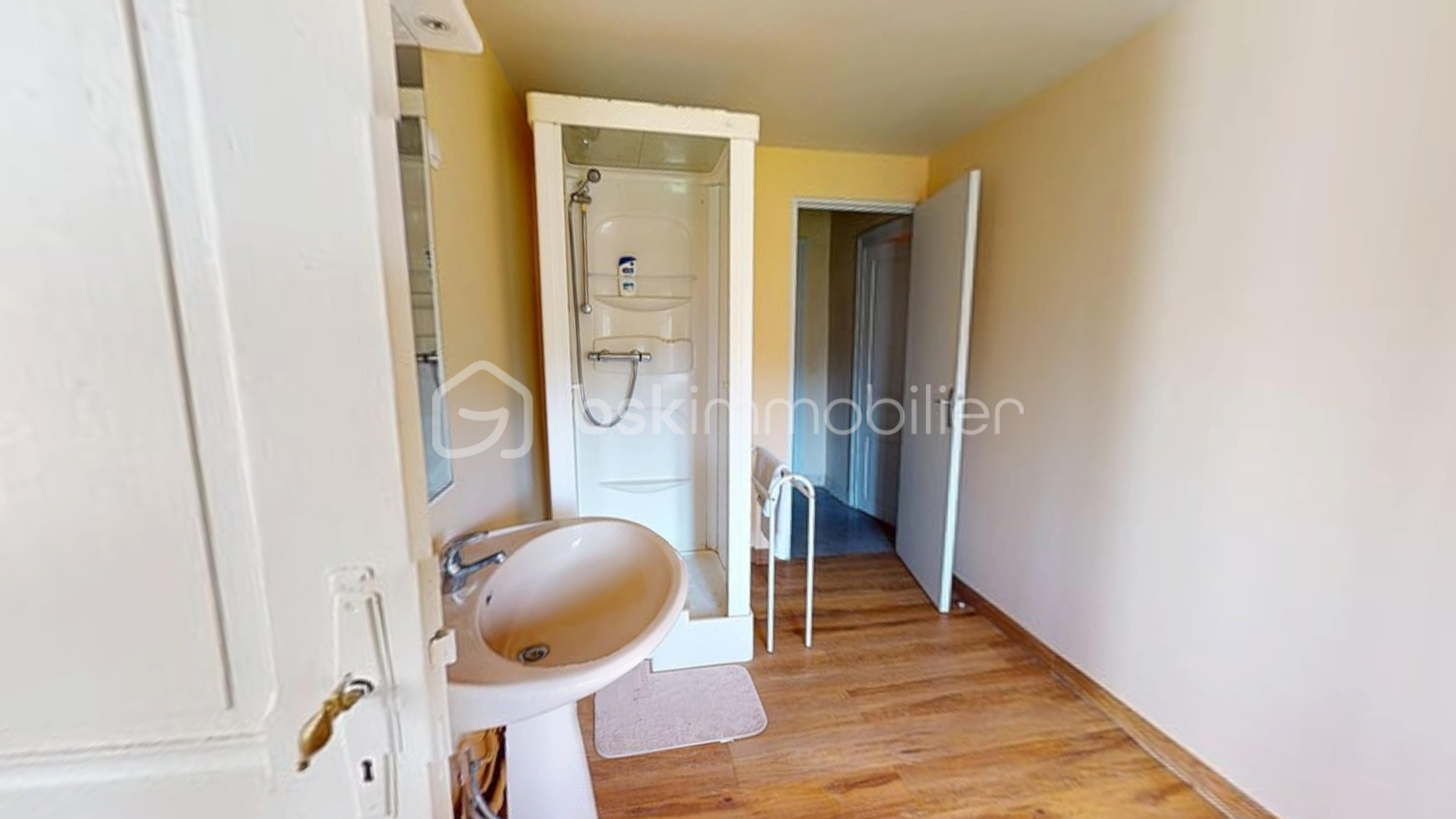 Maison de 268 m² - 15-avenue-du-pont-de-la-grace-09212025_210843.jpg