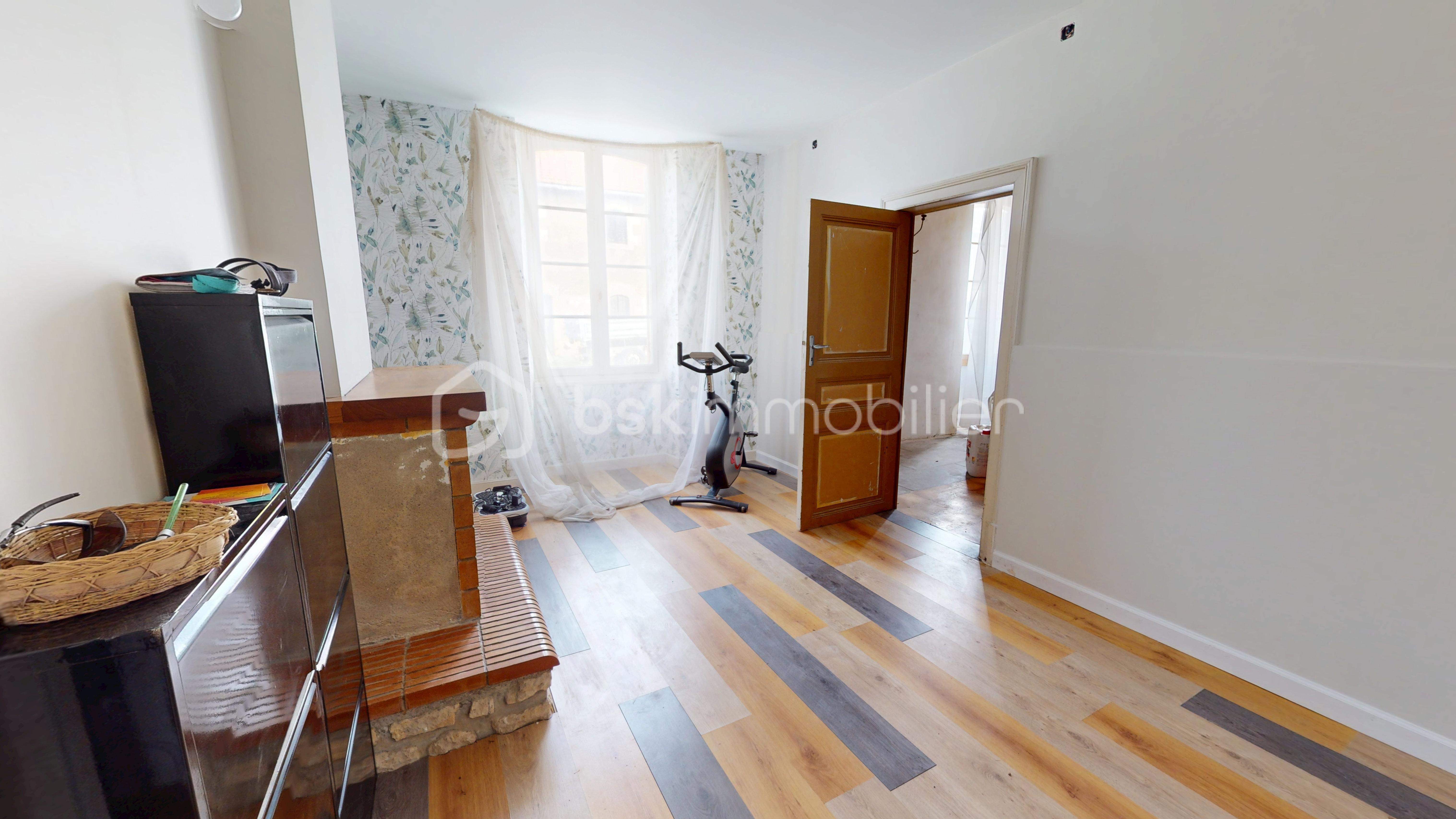 Maison de 268 m² - 15-avenue-du-pont-de-la-grace-09212025_204828.jpg