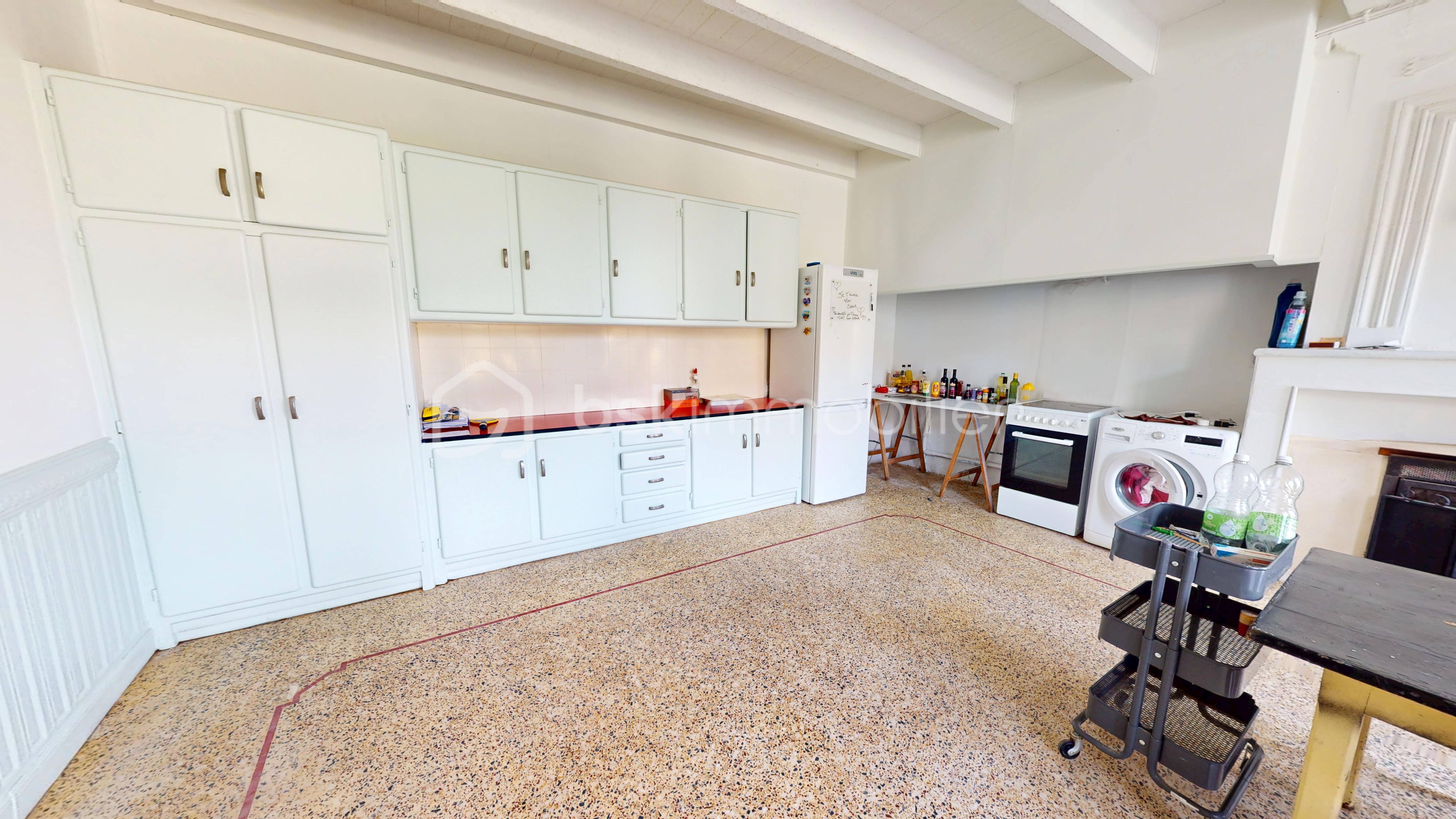 Maison de 268 m² - 15-avenue-du-pont-de-la-grace-09212025_204649.jpg