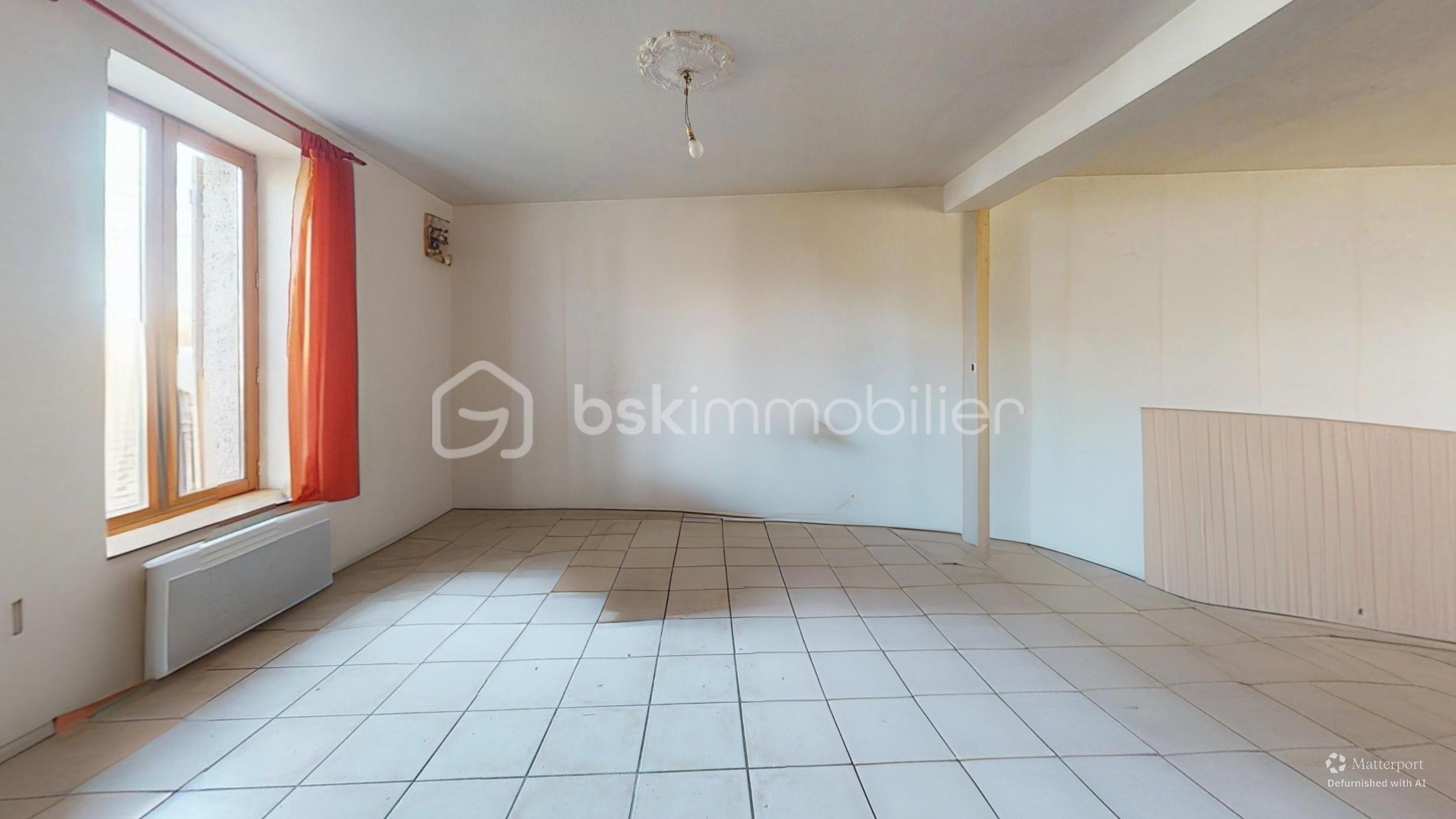 Maison de 86 m² - 82-Rue-Demersay-Living-Room-Defurnished.jpg