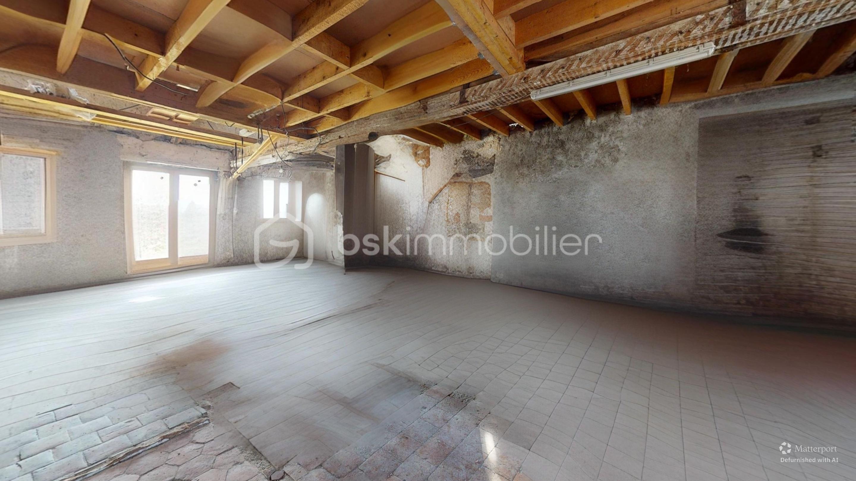 Maison de 86 m² - 82-Rue-Demersay-Garage-Defurnished.jpg