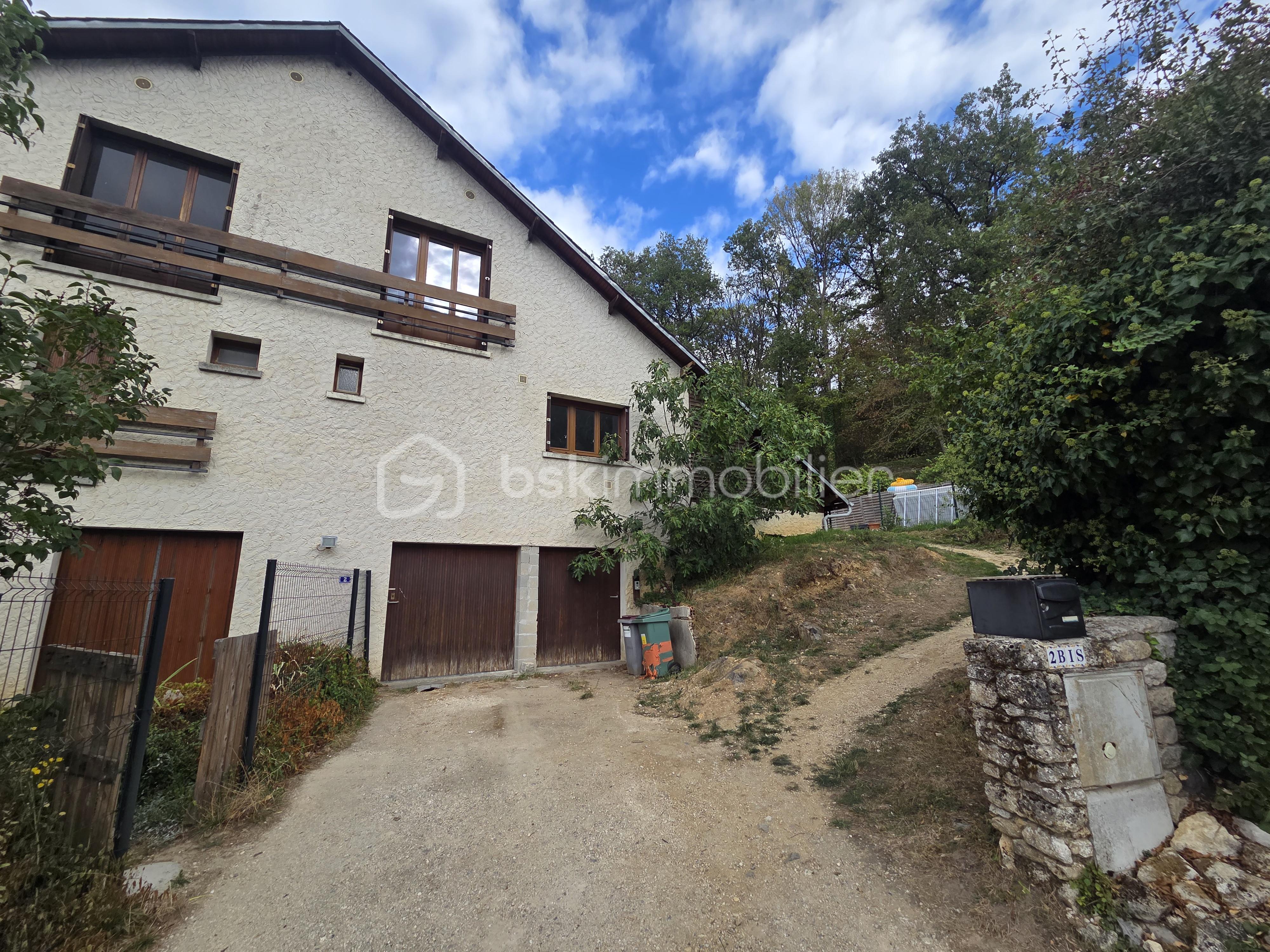 Maison 6 pièces 112 m² · à Saint-Cyr-la-Riviere · 112 m² · 250 000 €