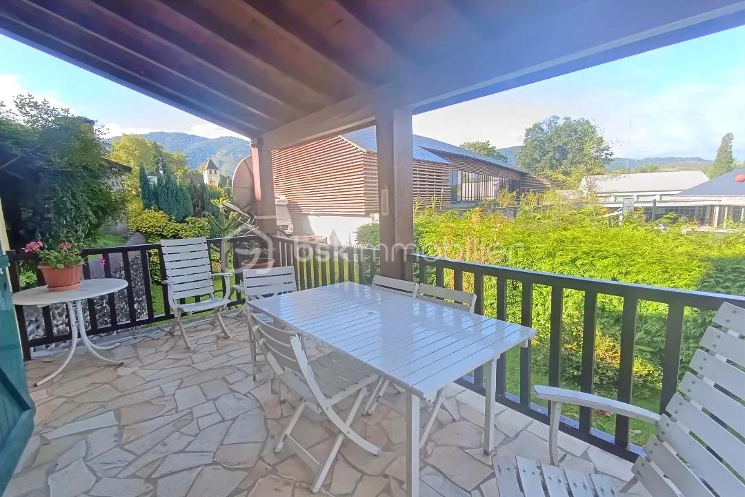 Maison de 150 m² - hoqi-f78d6d29e7b648eb97a5ad6d13a40674.jpg