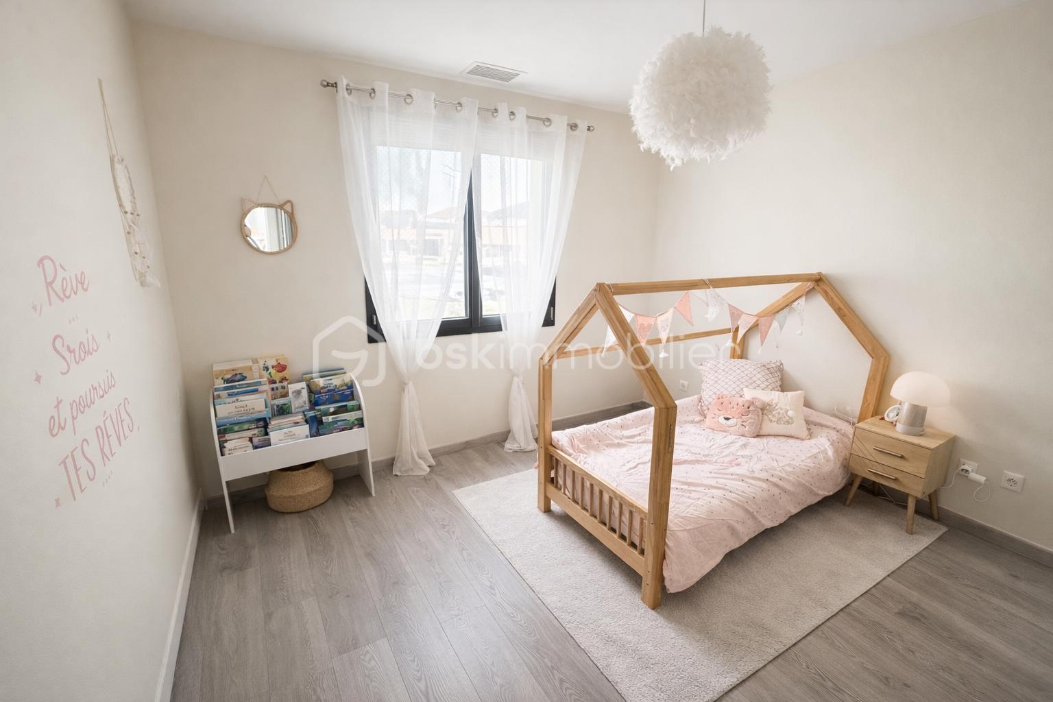 Maison de 145 m² - E227BB86-402F-4B26-8764-B111380F0F37.png