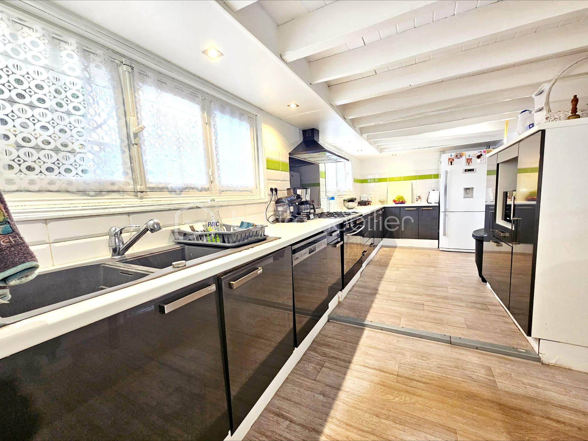 Maison longere de 252 m² - WhatsApp Image 2025-08-18 at 15.48.39 (4).jpeg