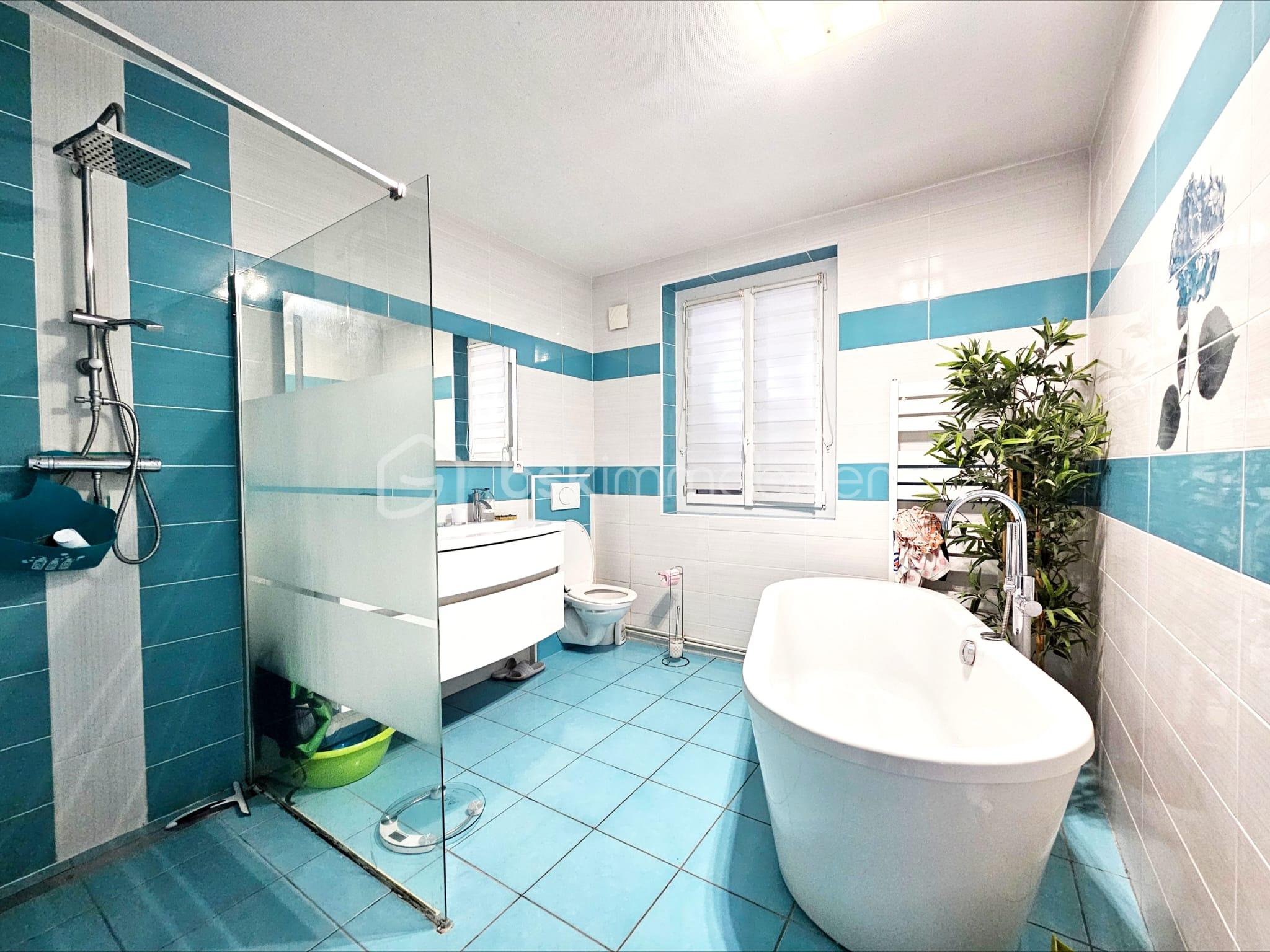 Maison longere de 252 m² - WhatsApp Image 2025-08-18 at 15.48.33 (1).jpeg