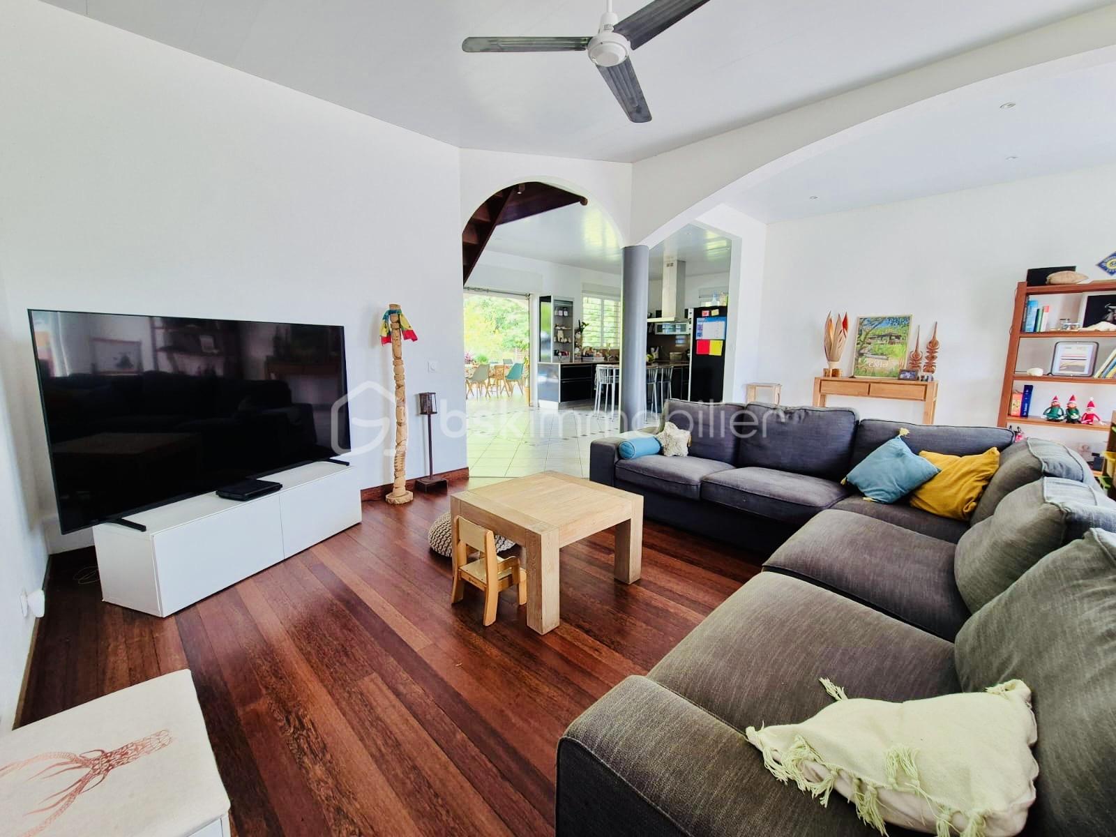 Villa de 200 m² - 0f709c87-e795-4a7b-b317-09c86aaca1a2.jpg