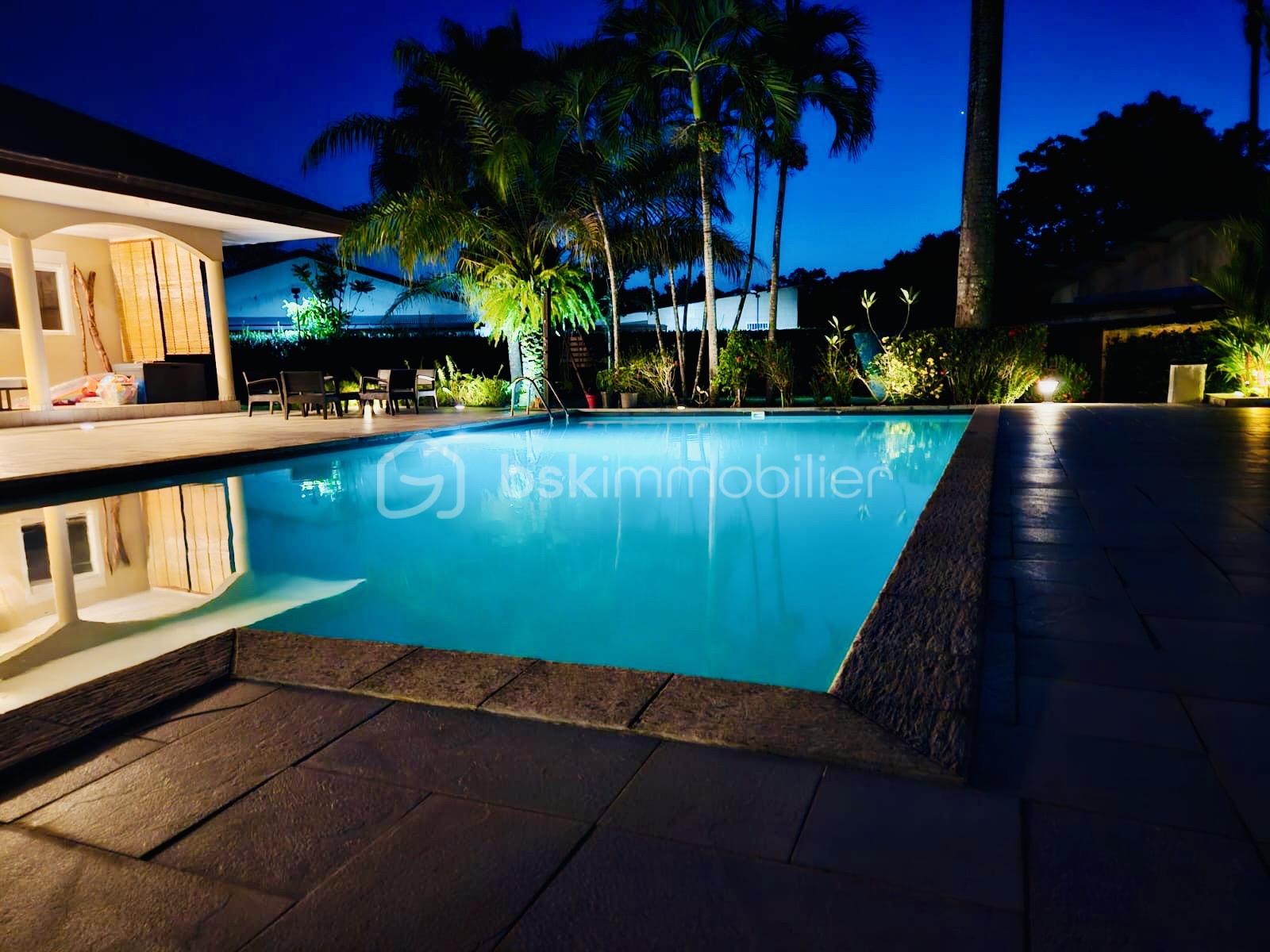 Villa de 200 m² - 64412303-d93c-4fad-9f5e-479fdca2516e.jpg