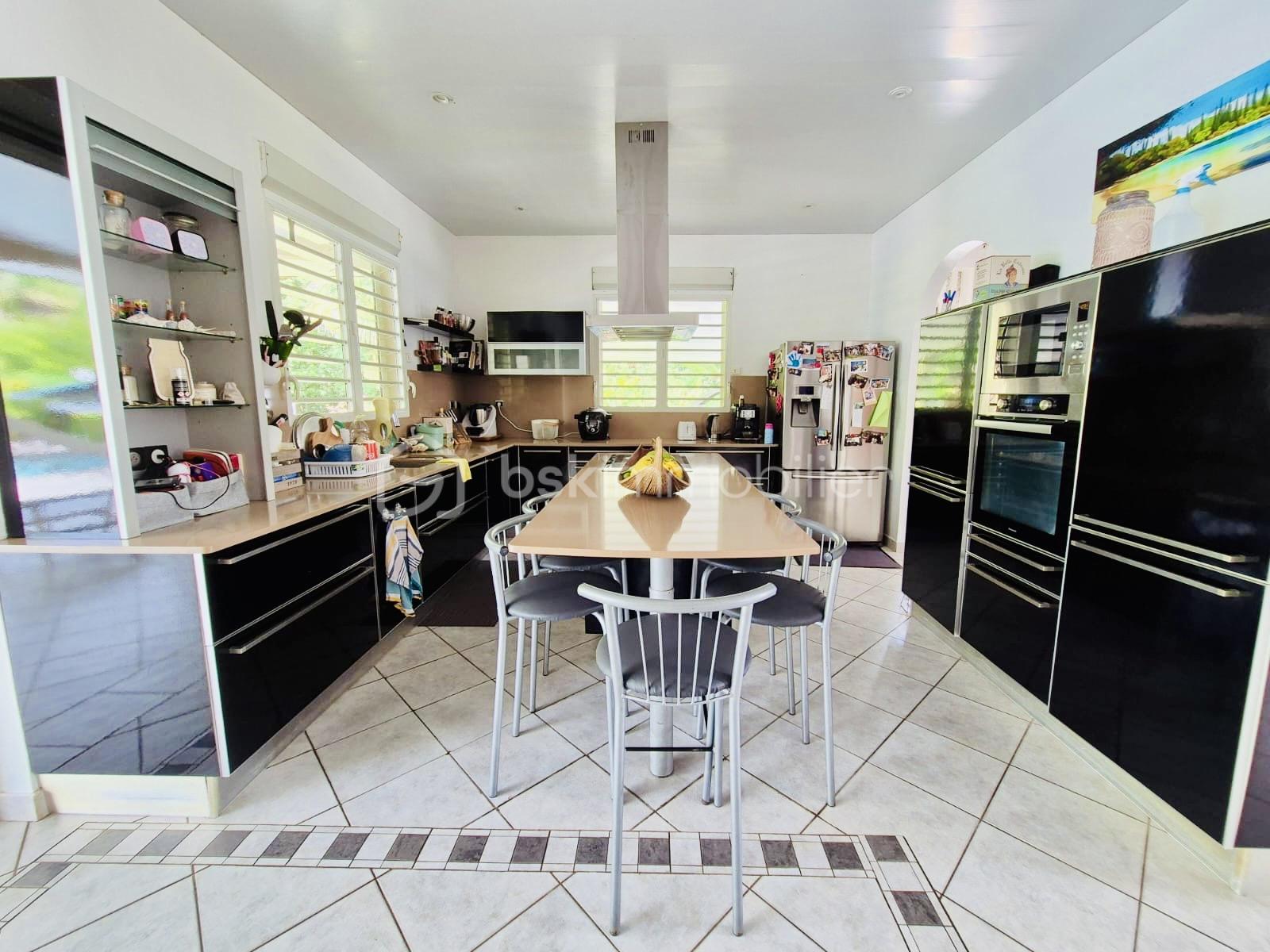 Villa de 200 m² - 1a73442f-725a-4d7f-a1eb-b3f8eb640dea.jpg