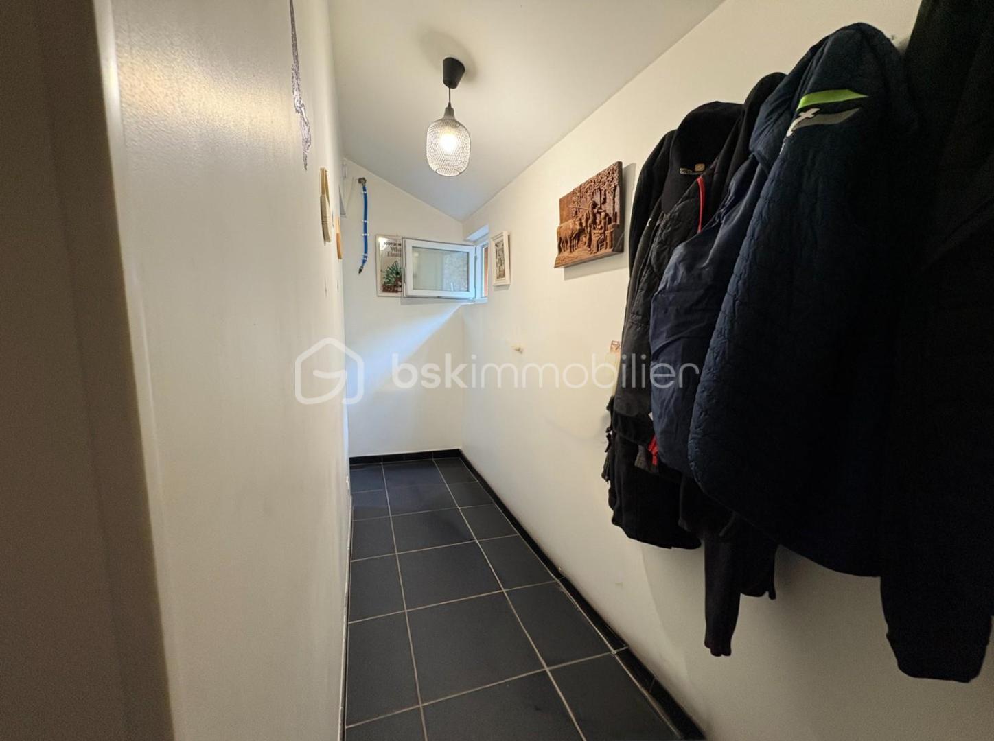Appartement de 38 m² - 589243bda52f8a2-1.jpg