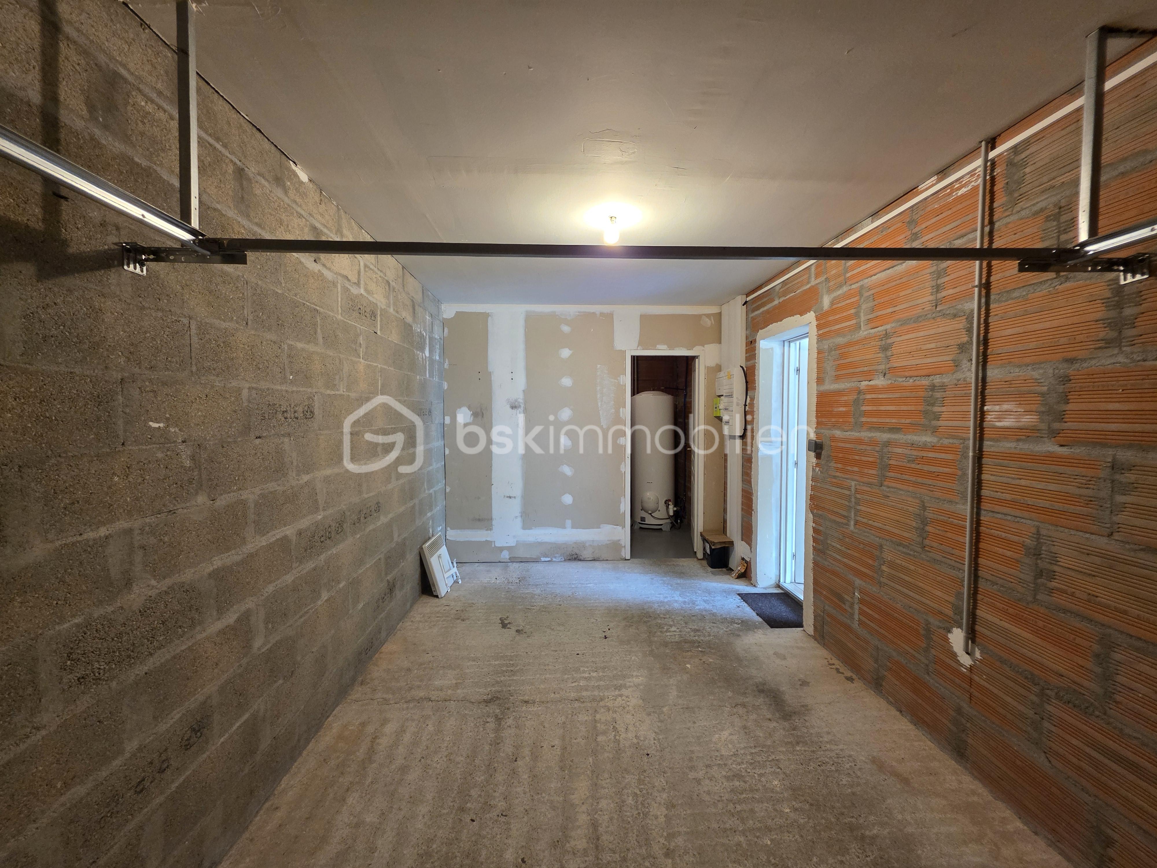Maison de 80 m² - garage.jpg
