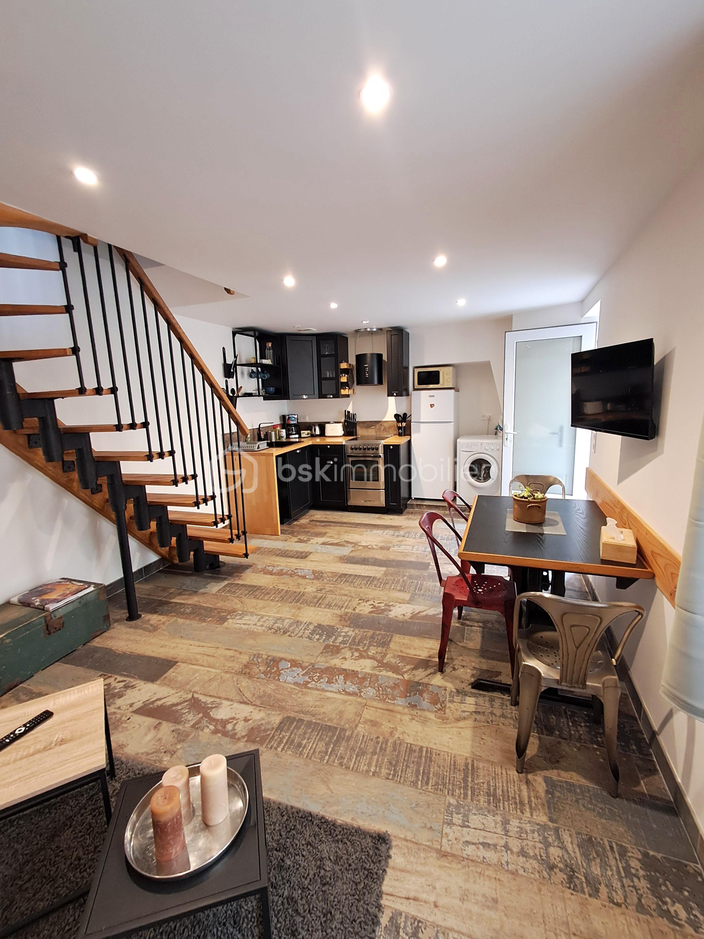 Pièce à vivre depuis salon.jpg