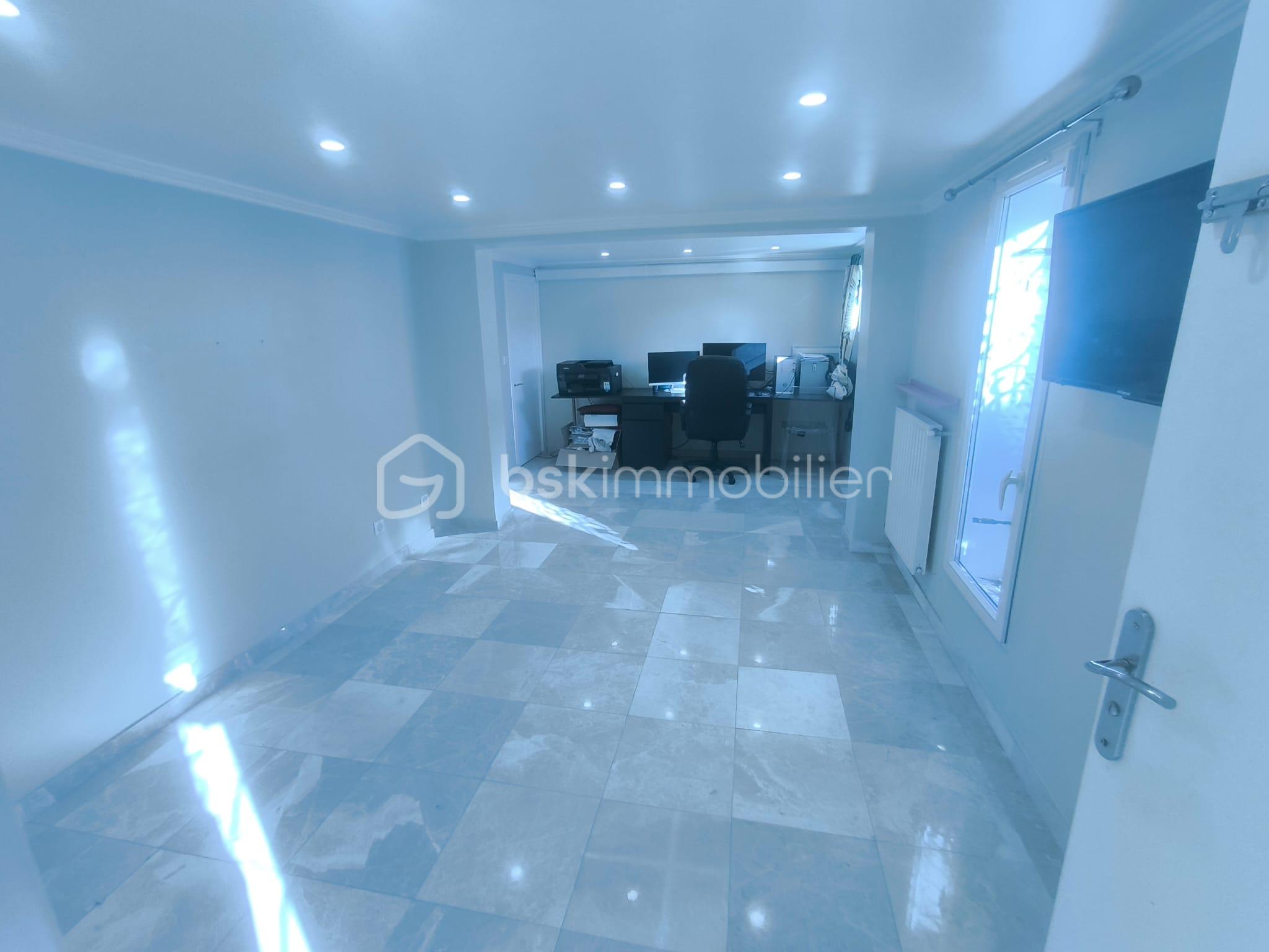 Maison de 167,42 m² - CHAMBRE PLUS BUREAU RDC.jpg